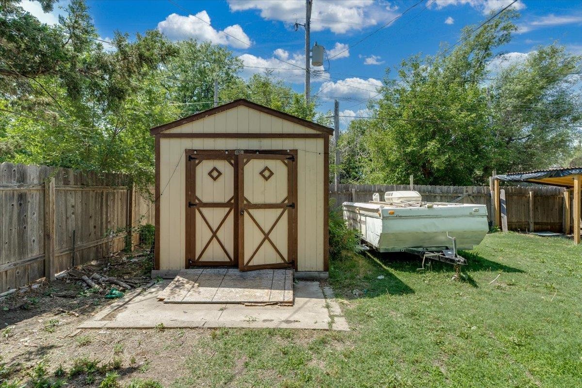 225 W 9th Avenue Hutchinson KS 67501
