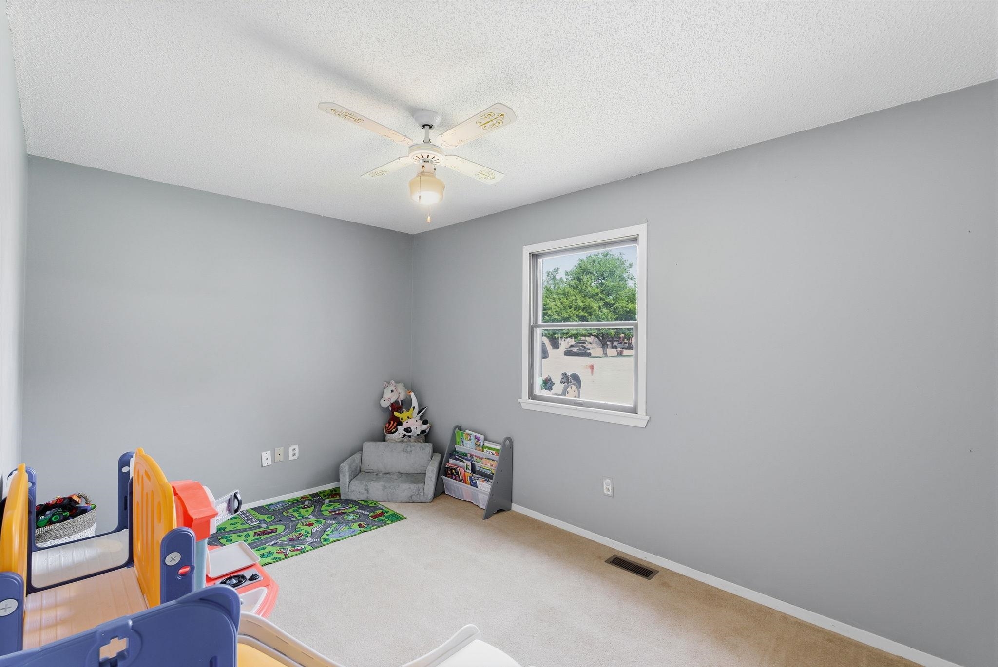 5929 W York Street Wichita KS 67215