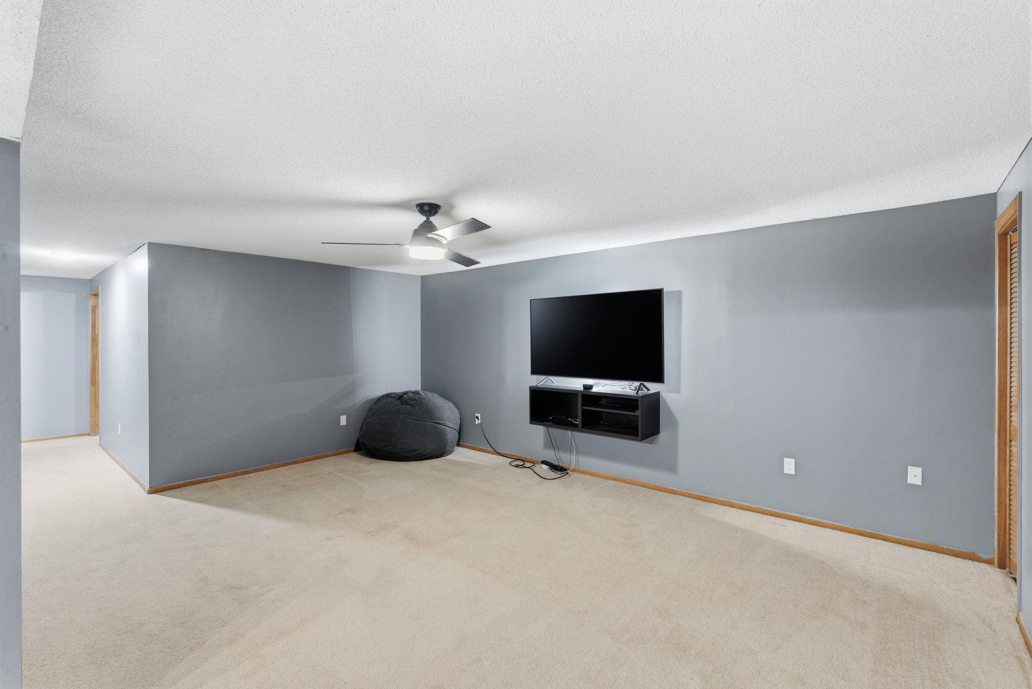 5929 W York Street Wichita KS 67215