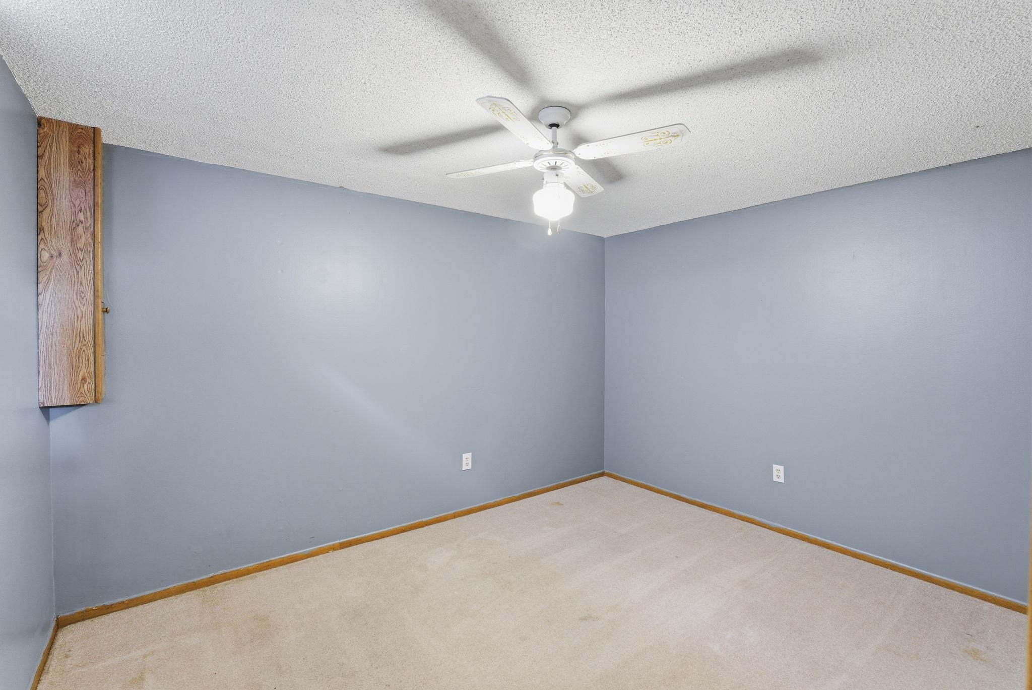 5929 W York Street Wichita KS 67215
