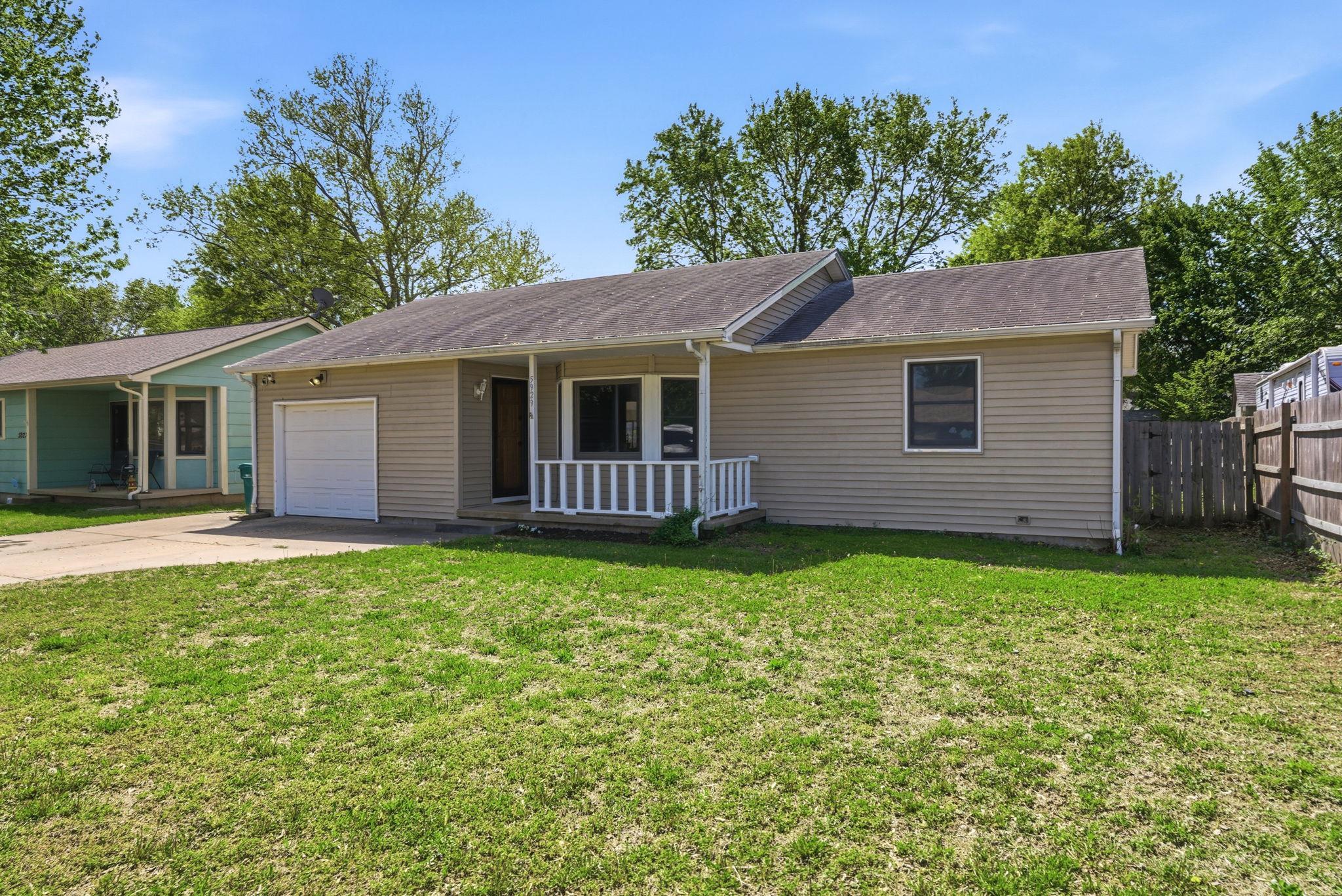 5929 W York Street Wichita KS 67215