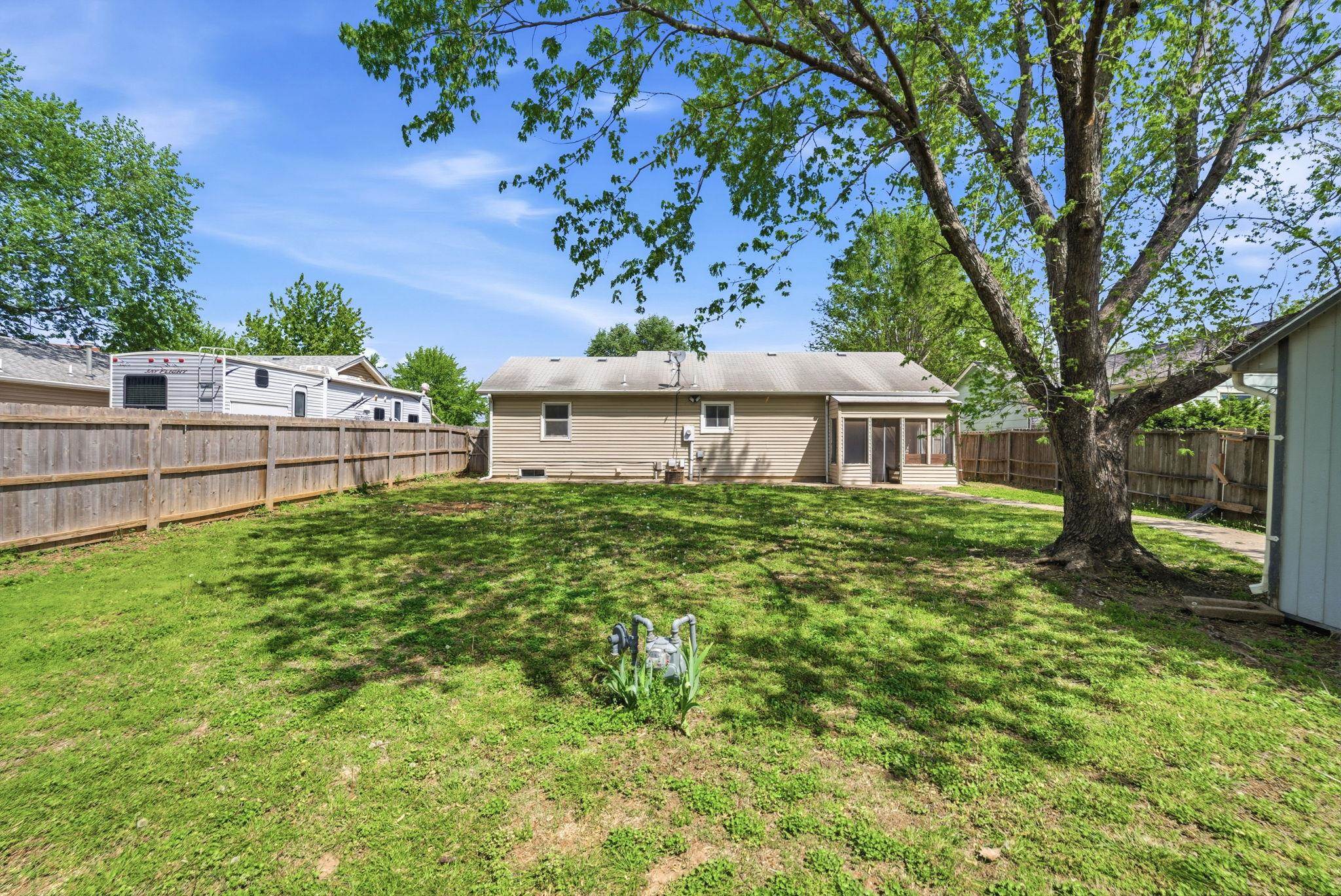 5929 W York Street Wichita KS 67215