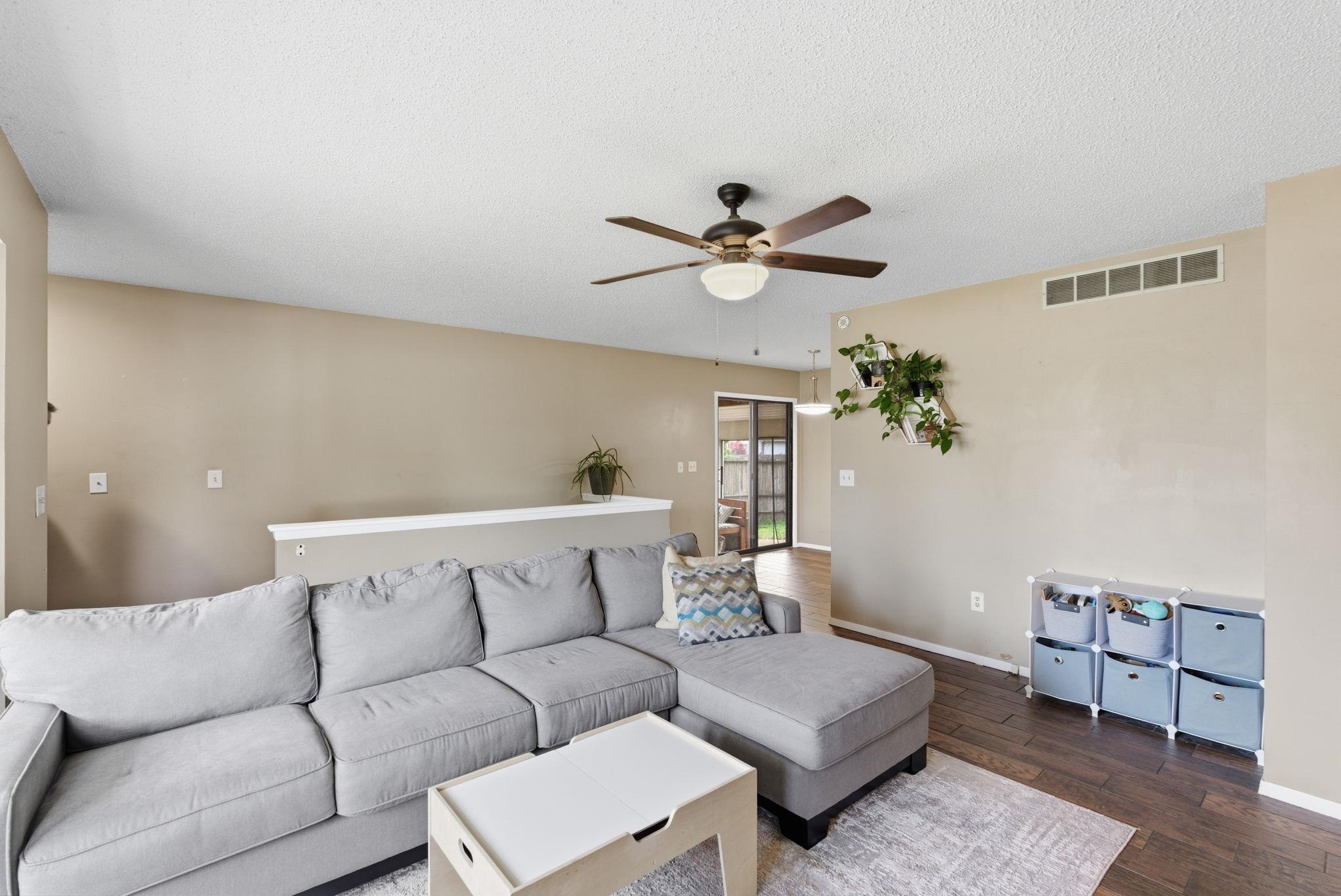 5929 W York Street Wichita KS 67215