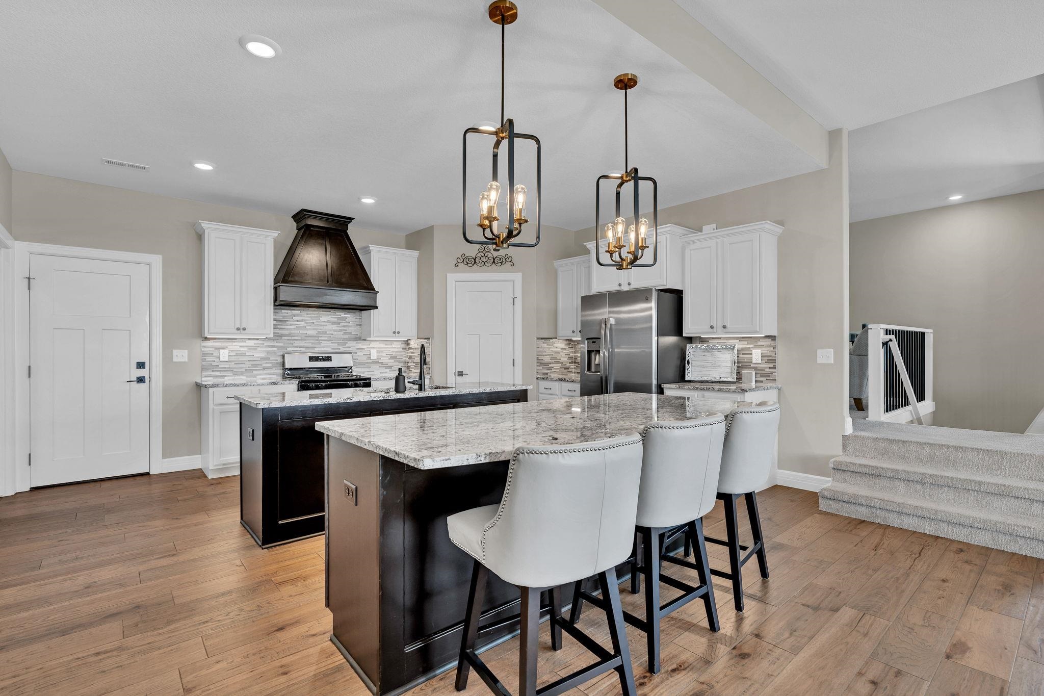 1611 N Shadow Rock Drive Andover KS 67002