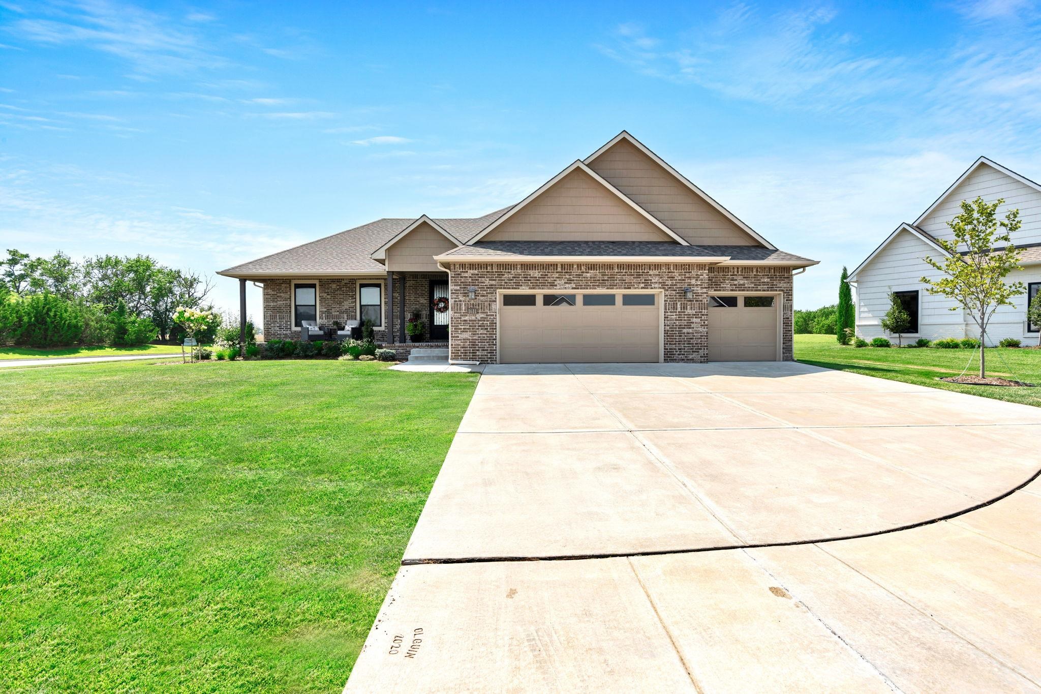 1611 N Shadow Rock Drive Andover KS 67002