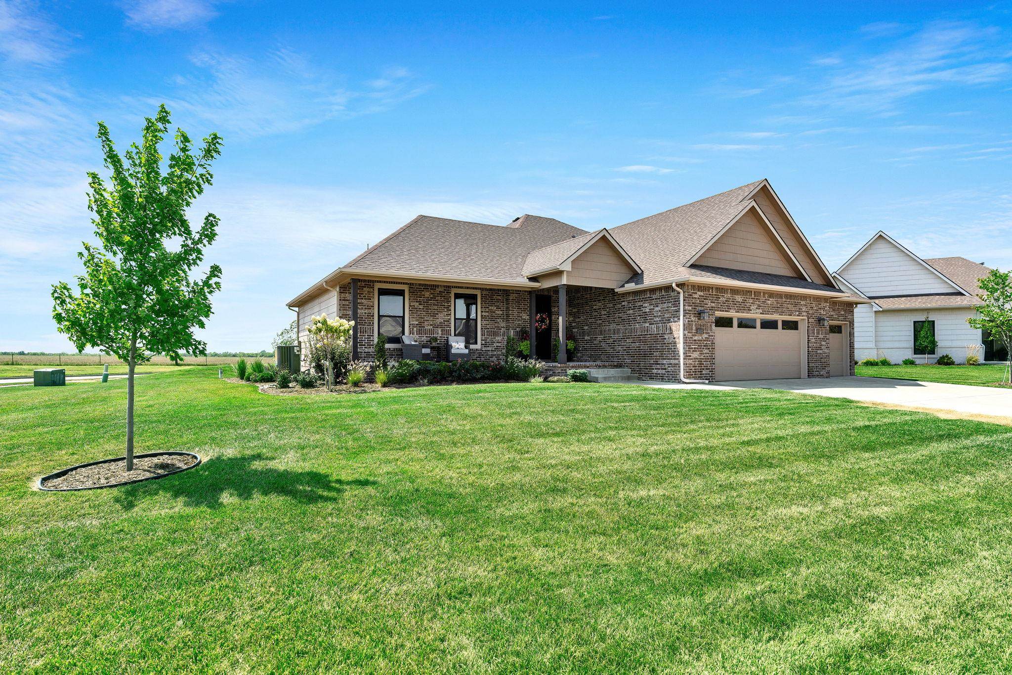 1611 N Shadow Rock Drive Andover KS 67002