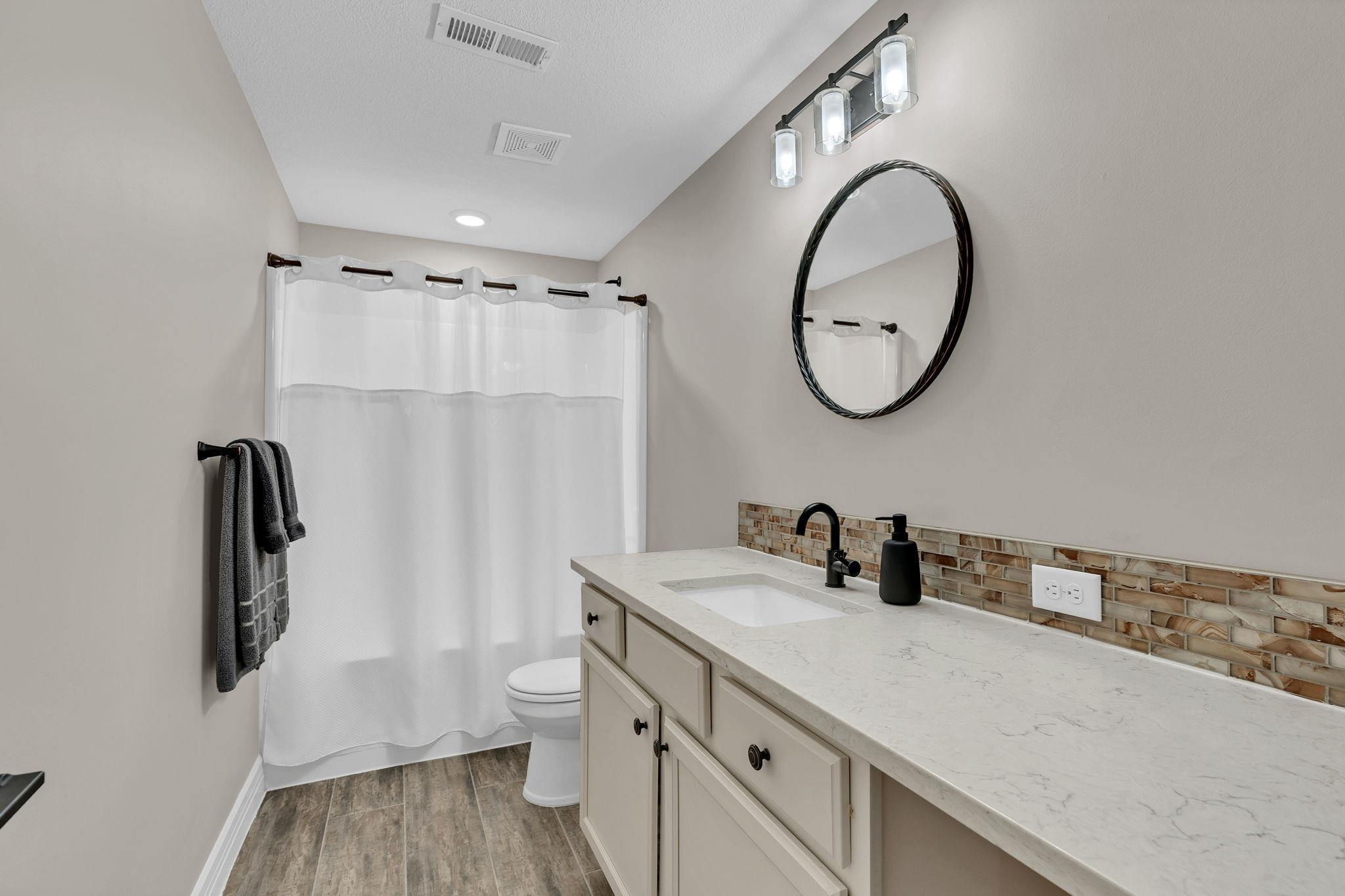 1611 N Shadow Rock Drive Andover KS 67002