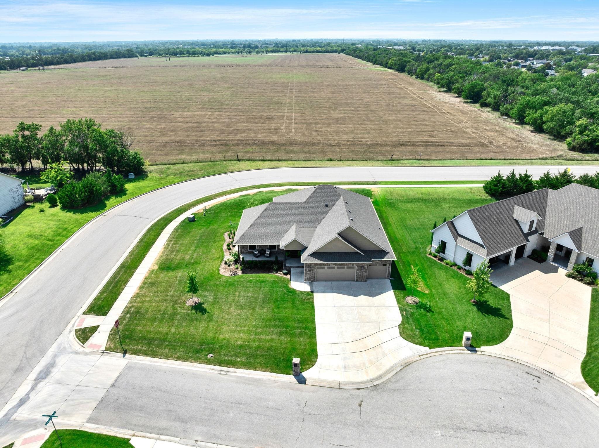 1611 N Shadow Rock Drive Andover KS 67002