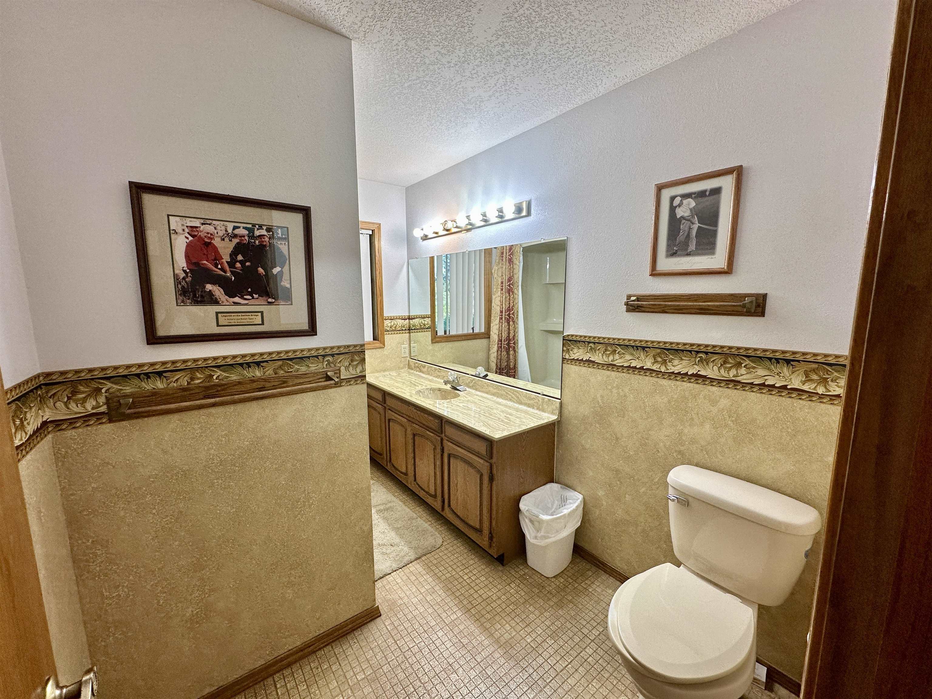 3 Debra Augusta KS 67010