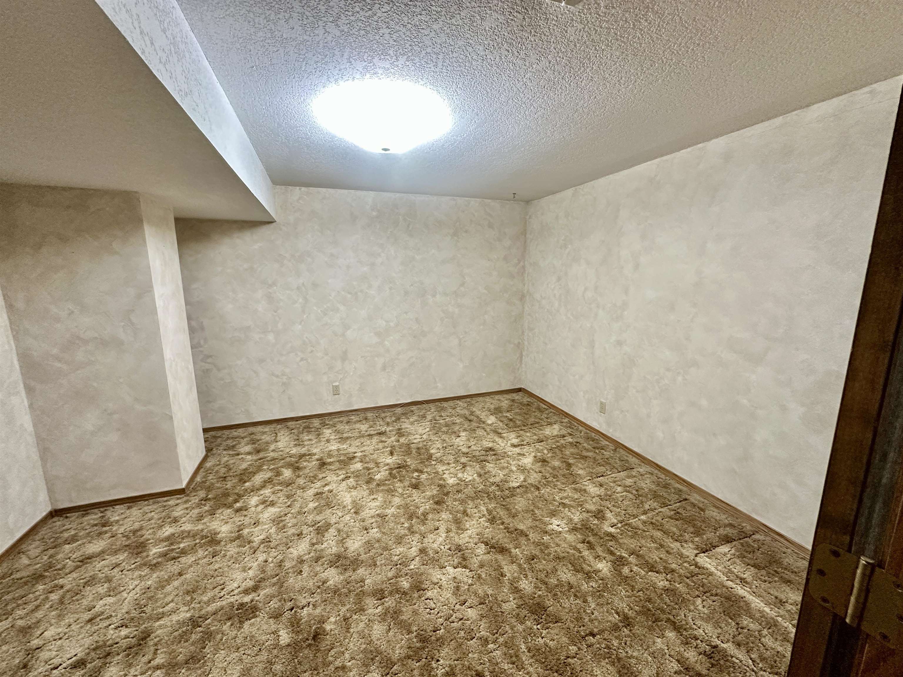 3 Debra Augusta KS 67010