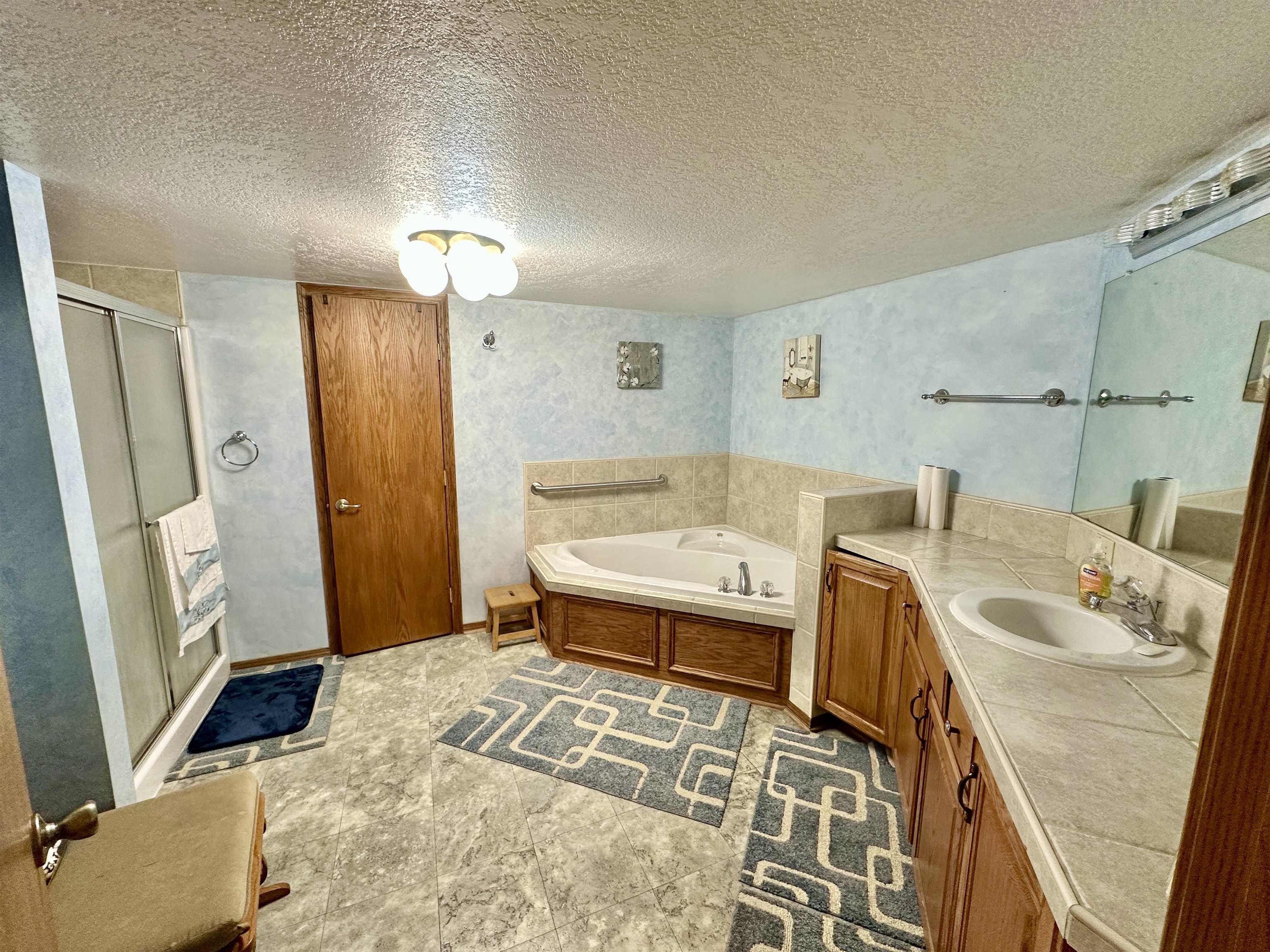 3 Debra Augusta KS 67010