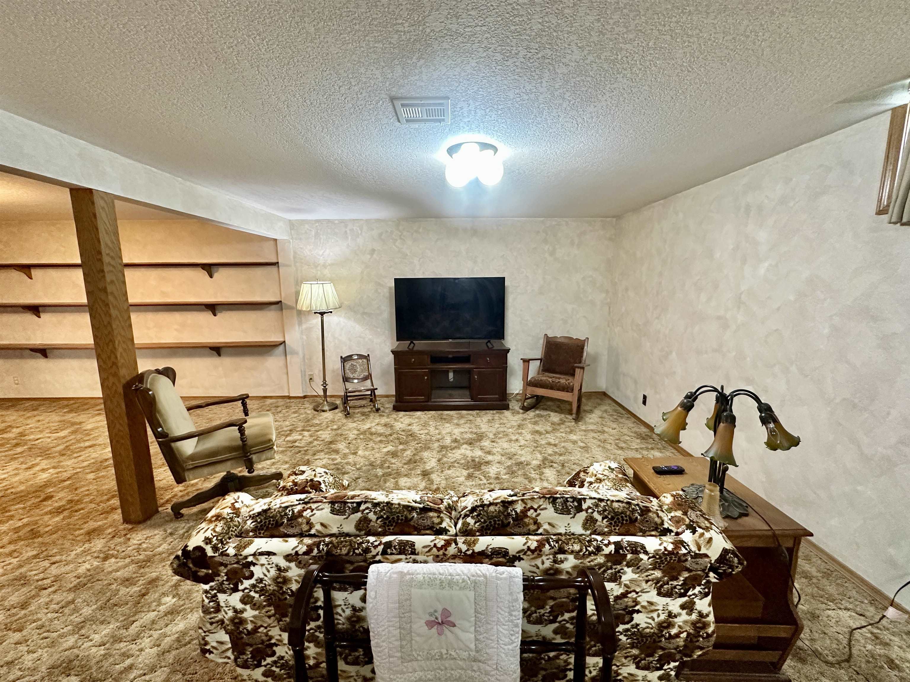 3 Debra Augusta KS 67010