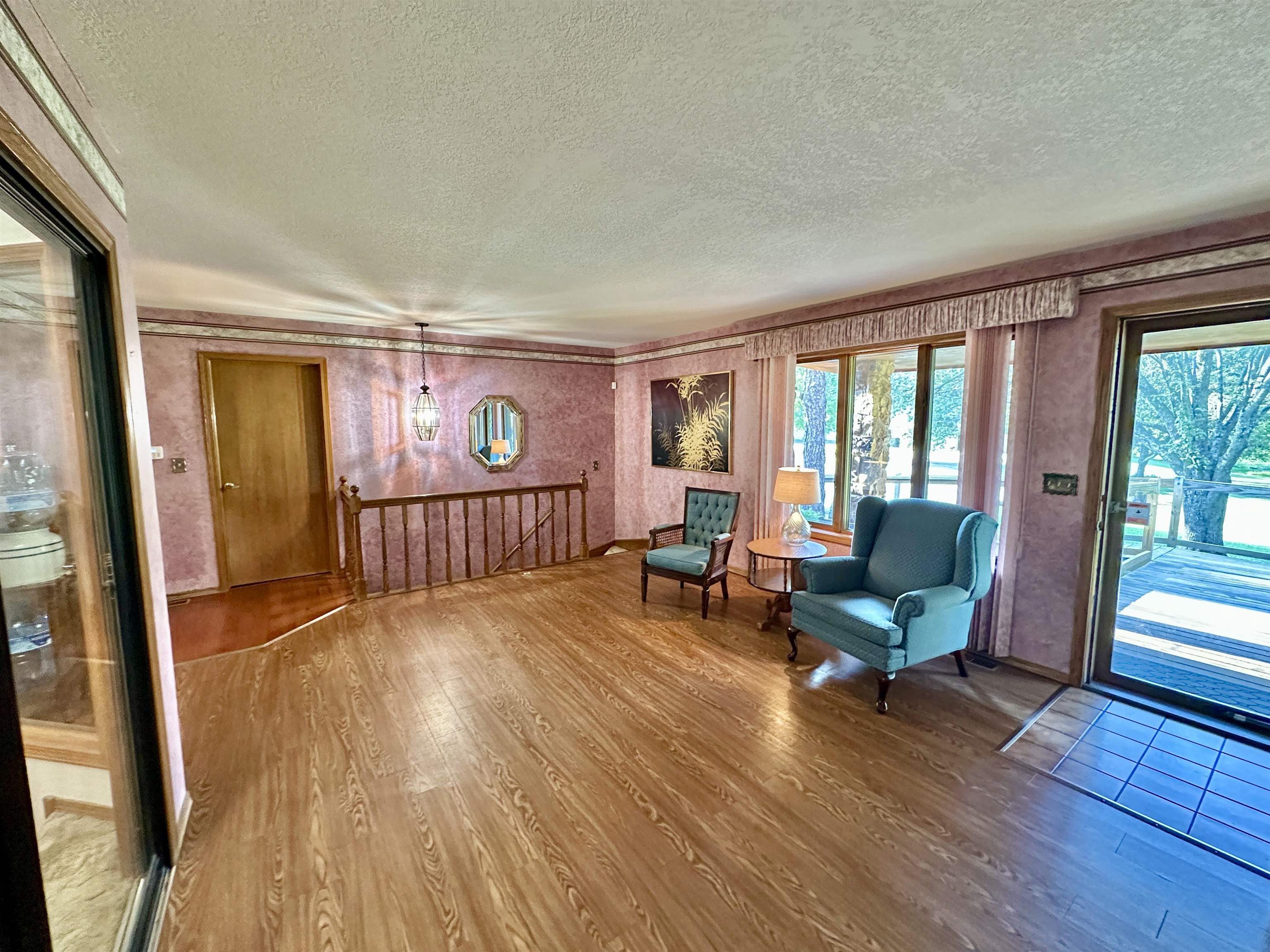 3 Debra Augusta KS 67010