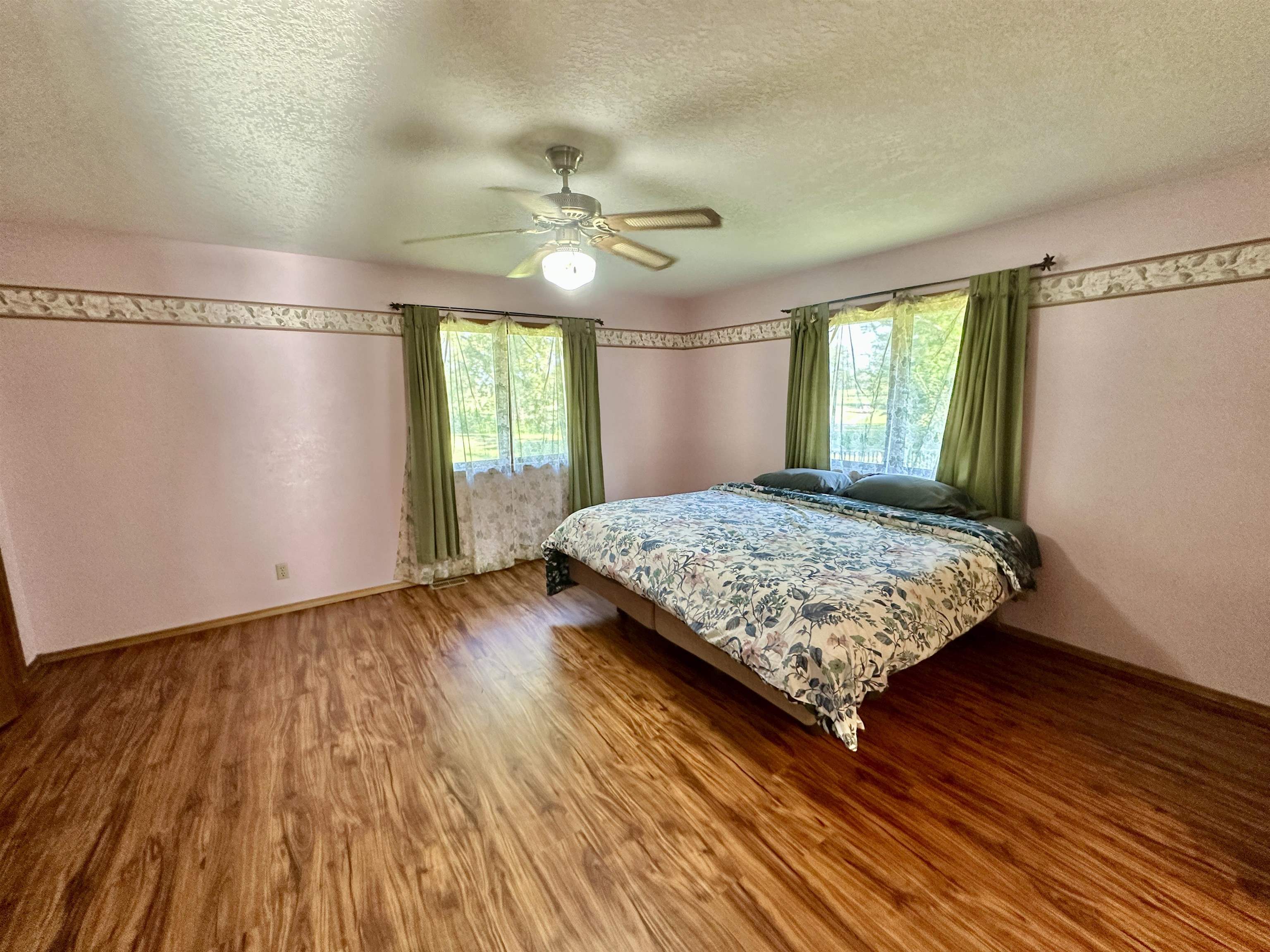 3 Debra Augusta KS 67010