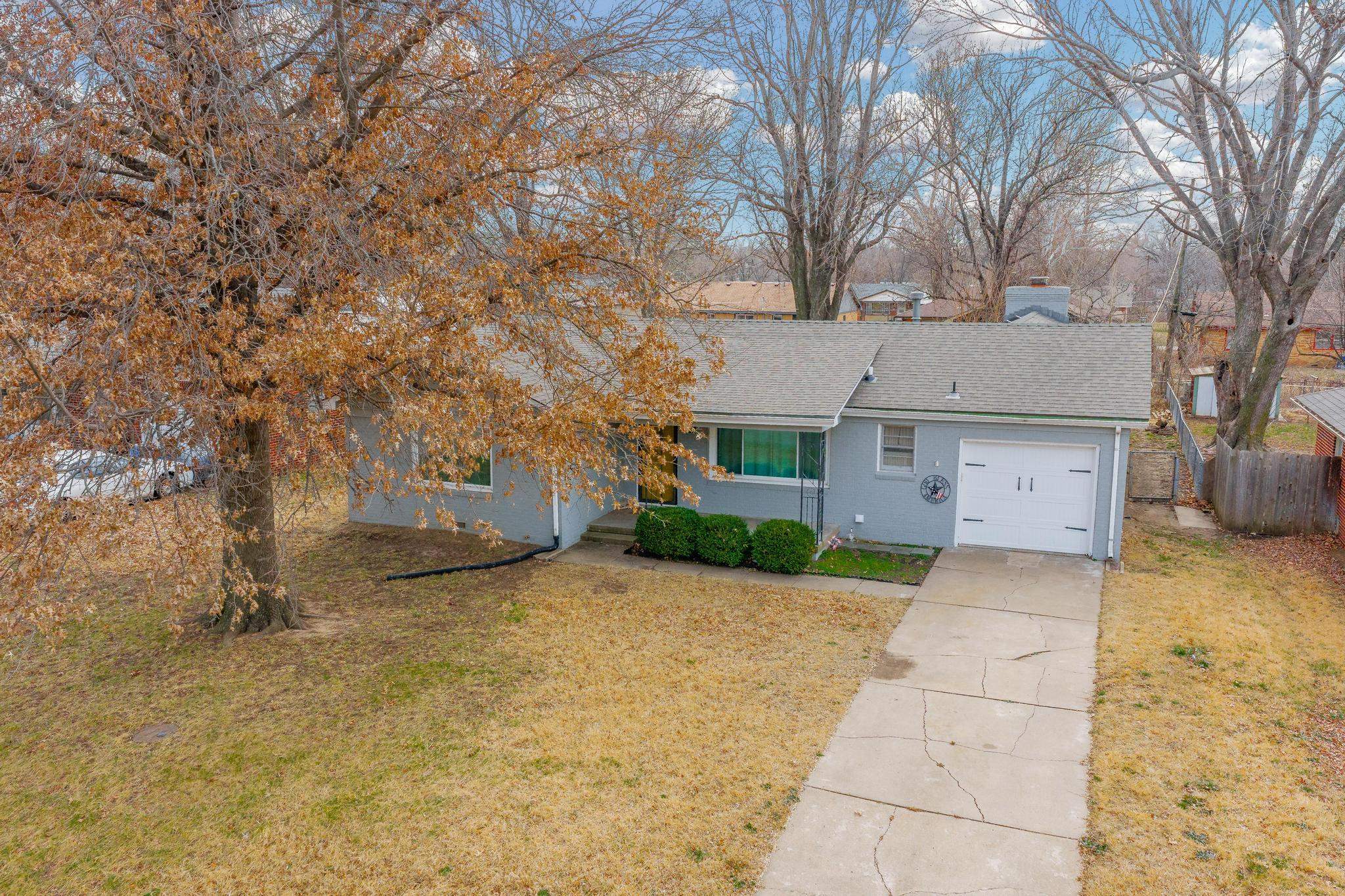 217 E Filmore Mulvane KS 67110