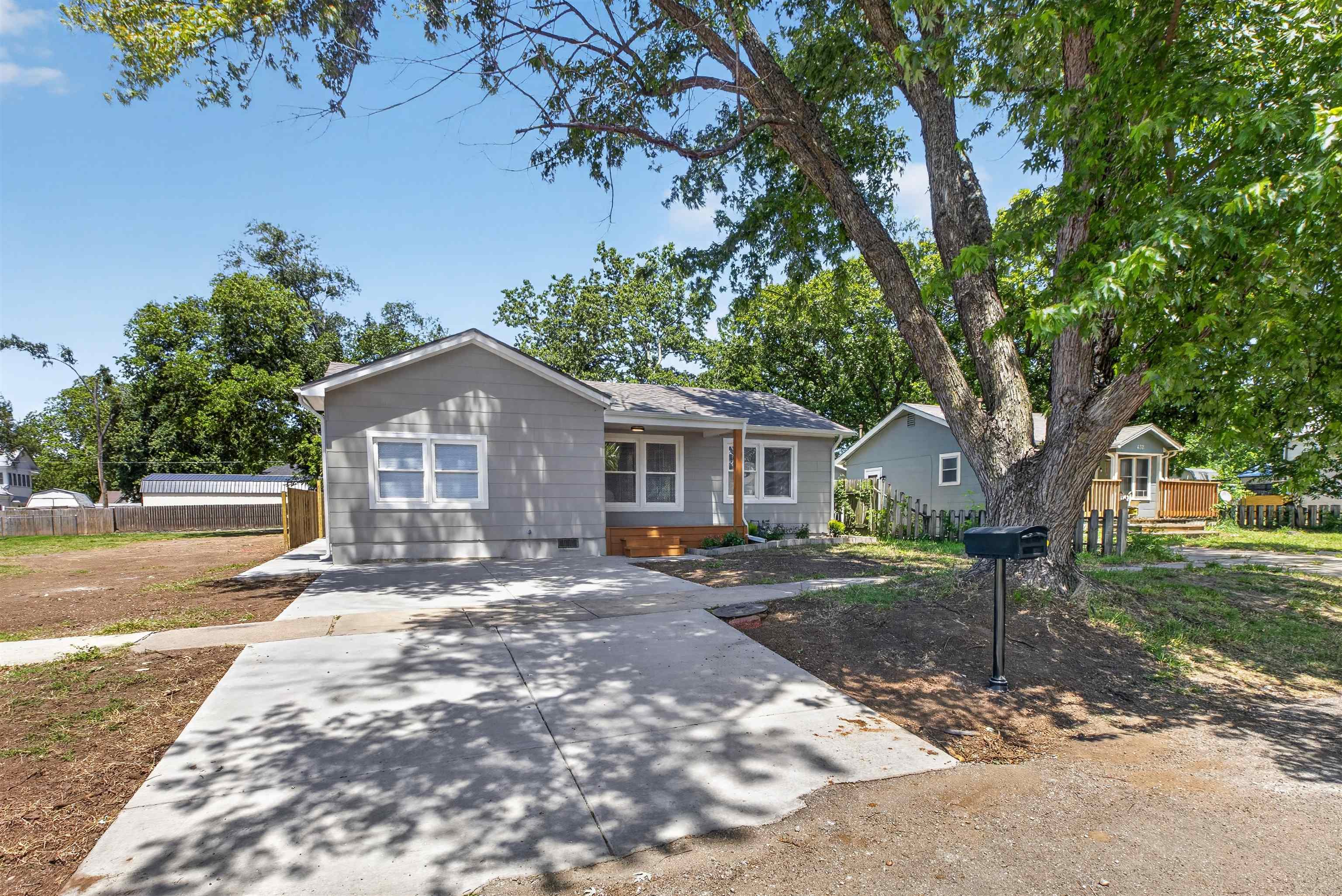 428 E Bridge Street Mulvane KS 67110