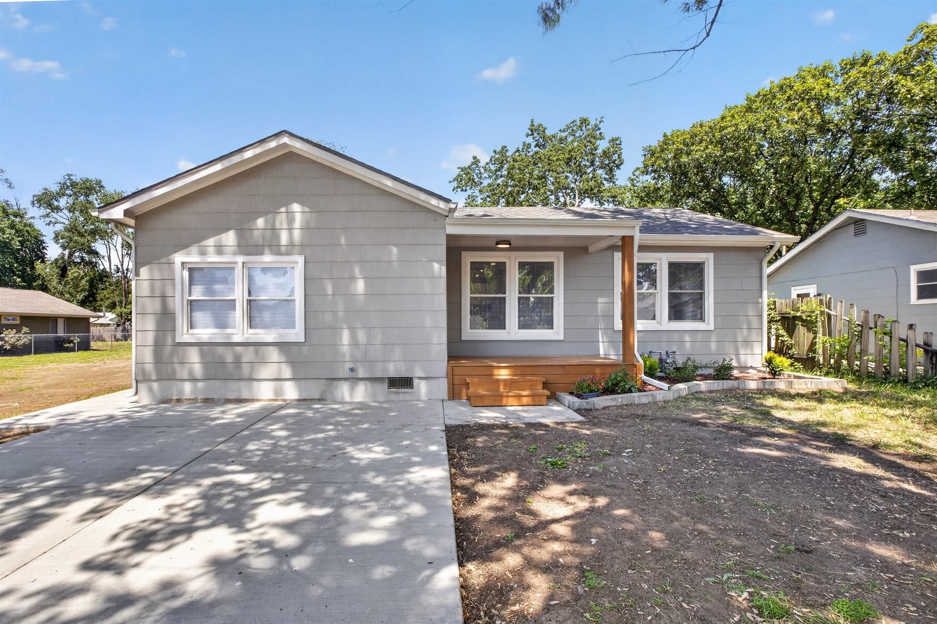 428 E Bridge Street Mulvane KS 67110