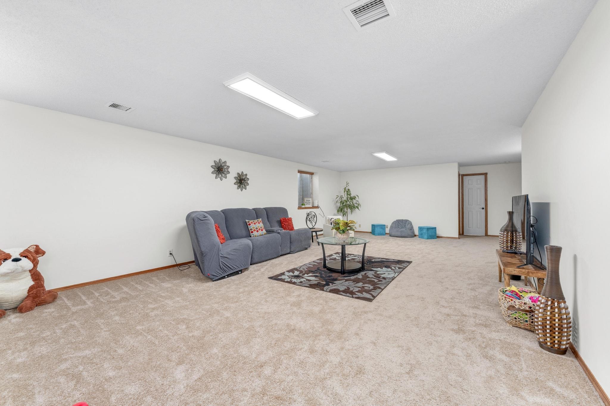 7307 W Barrington Court Wichita KS 67212