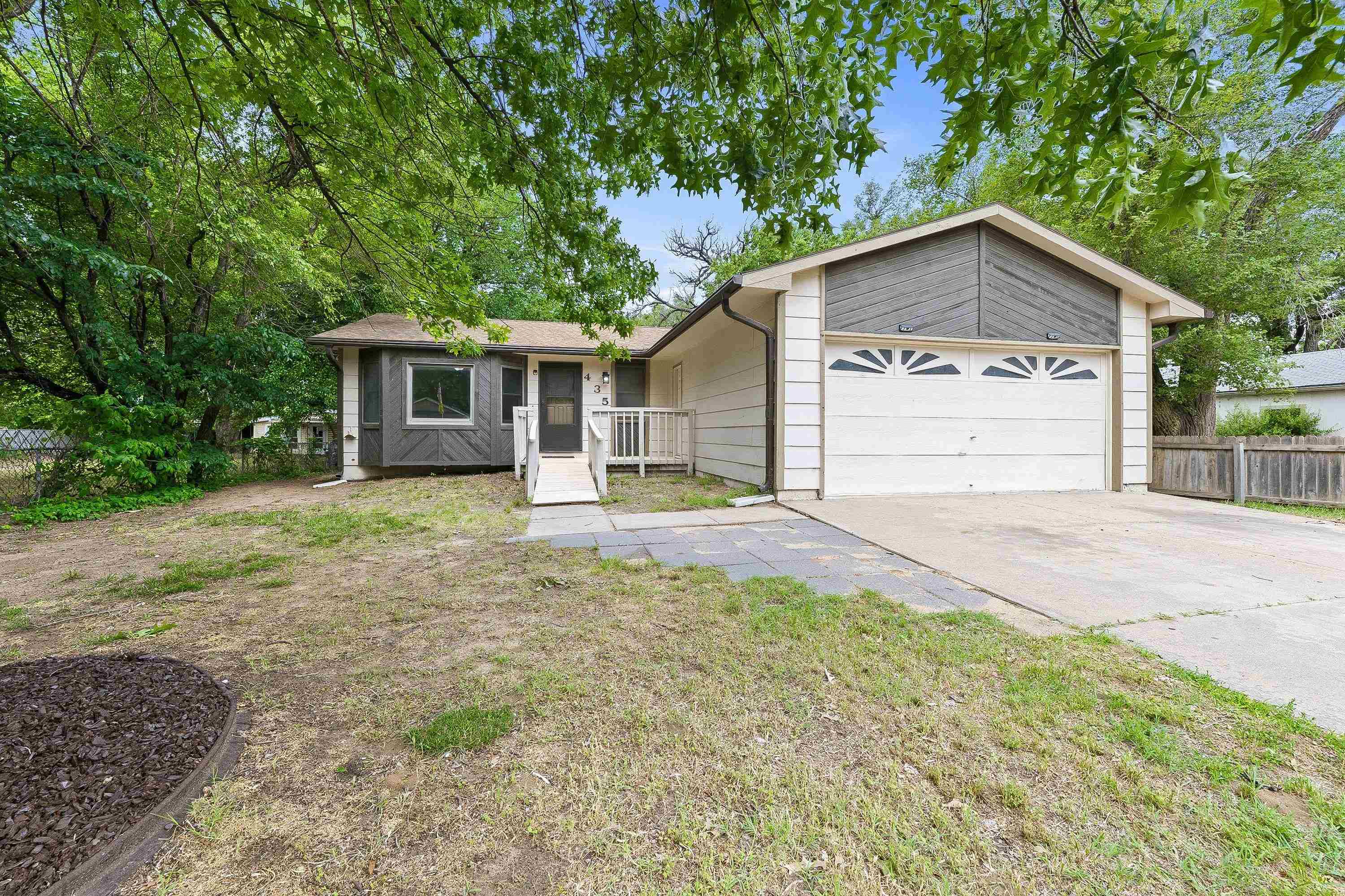 435 N Clara Street Wichita KS 67212