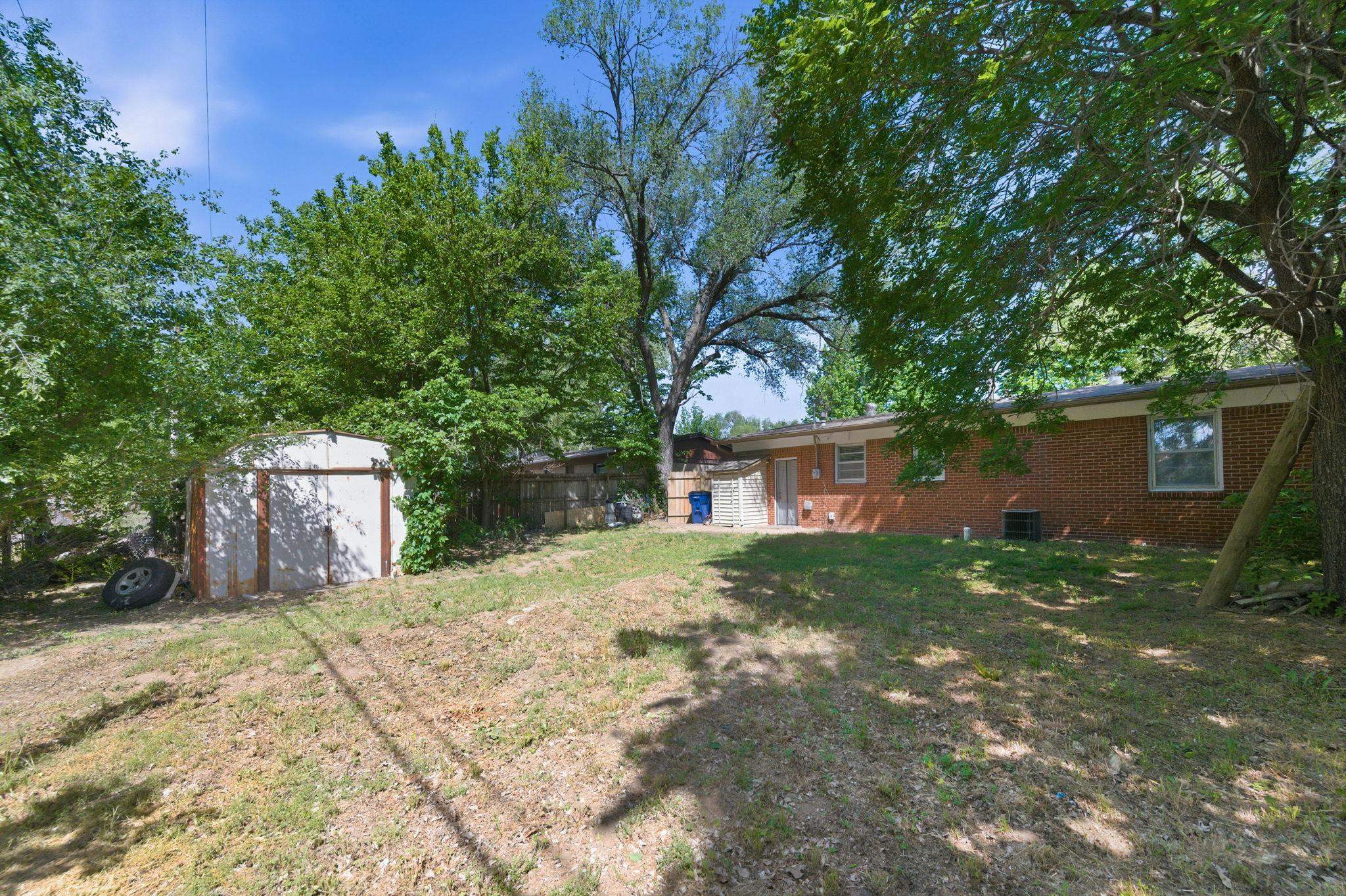 1227 E Alturas Street Wichita KS 67216