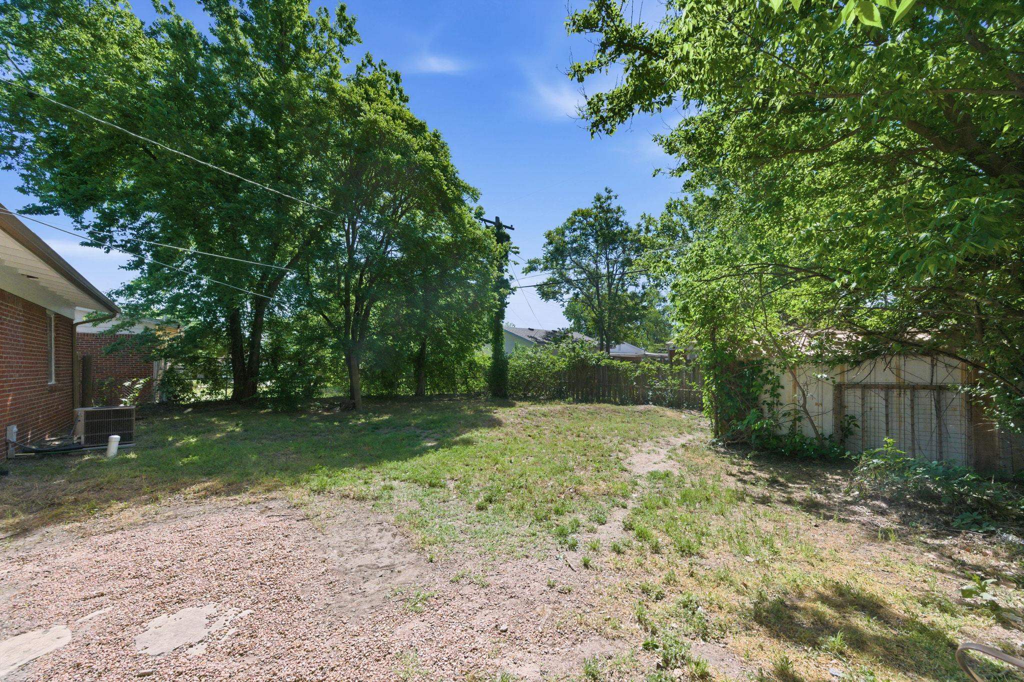 1227 E Alturas Street Wichita KS 67216