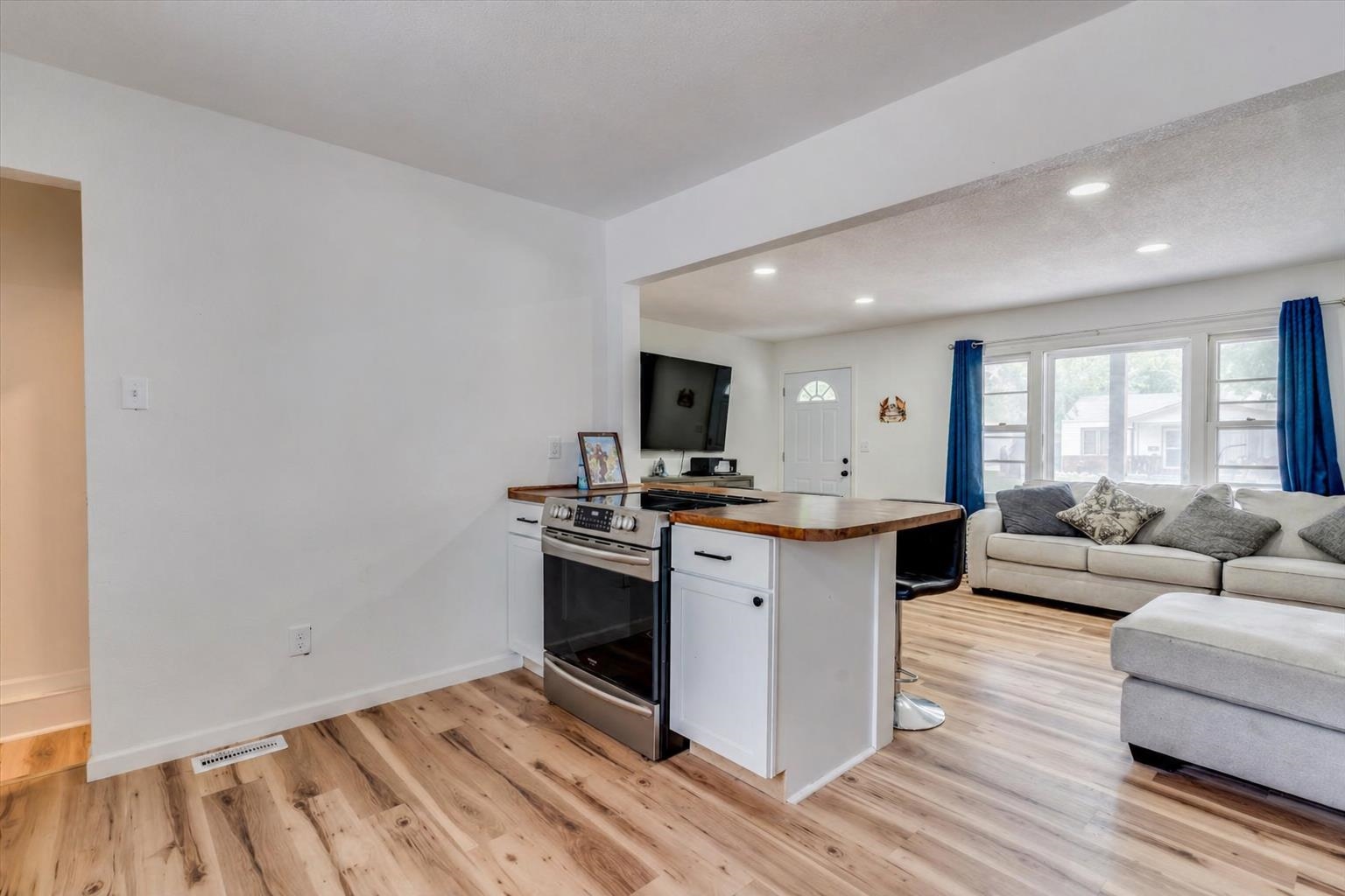 3238 S Edwards Wichita KS 67217