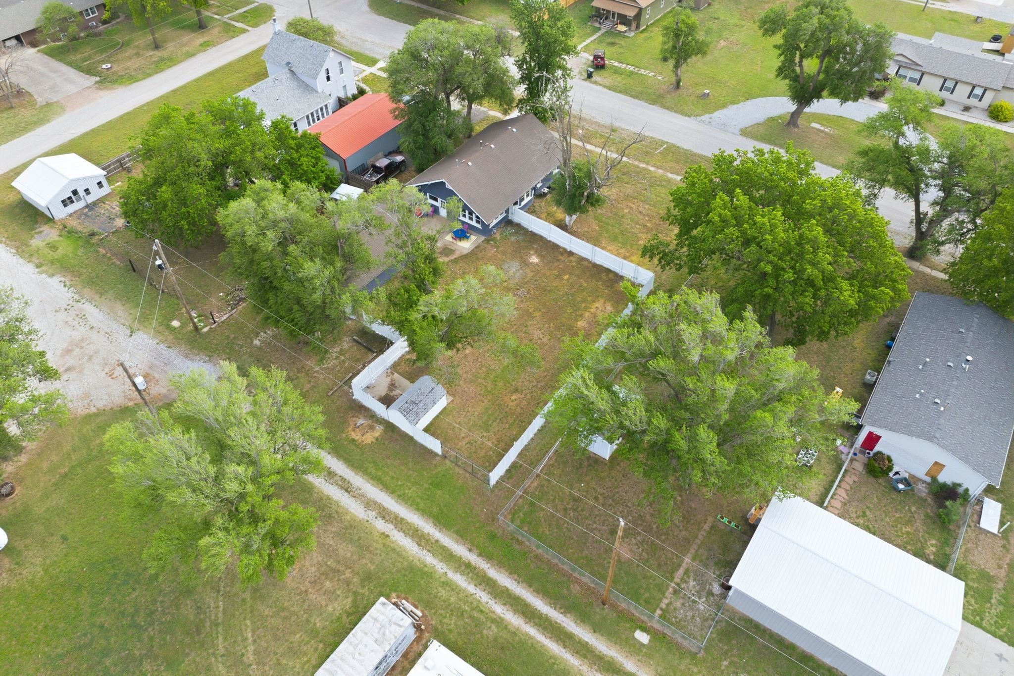 315 S Somerset Street Norwich KS 67118
