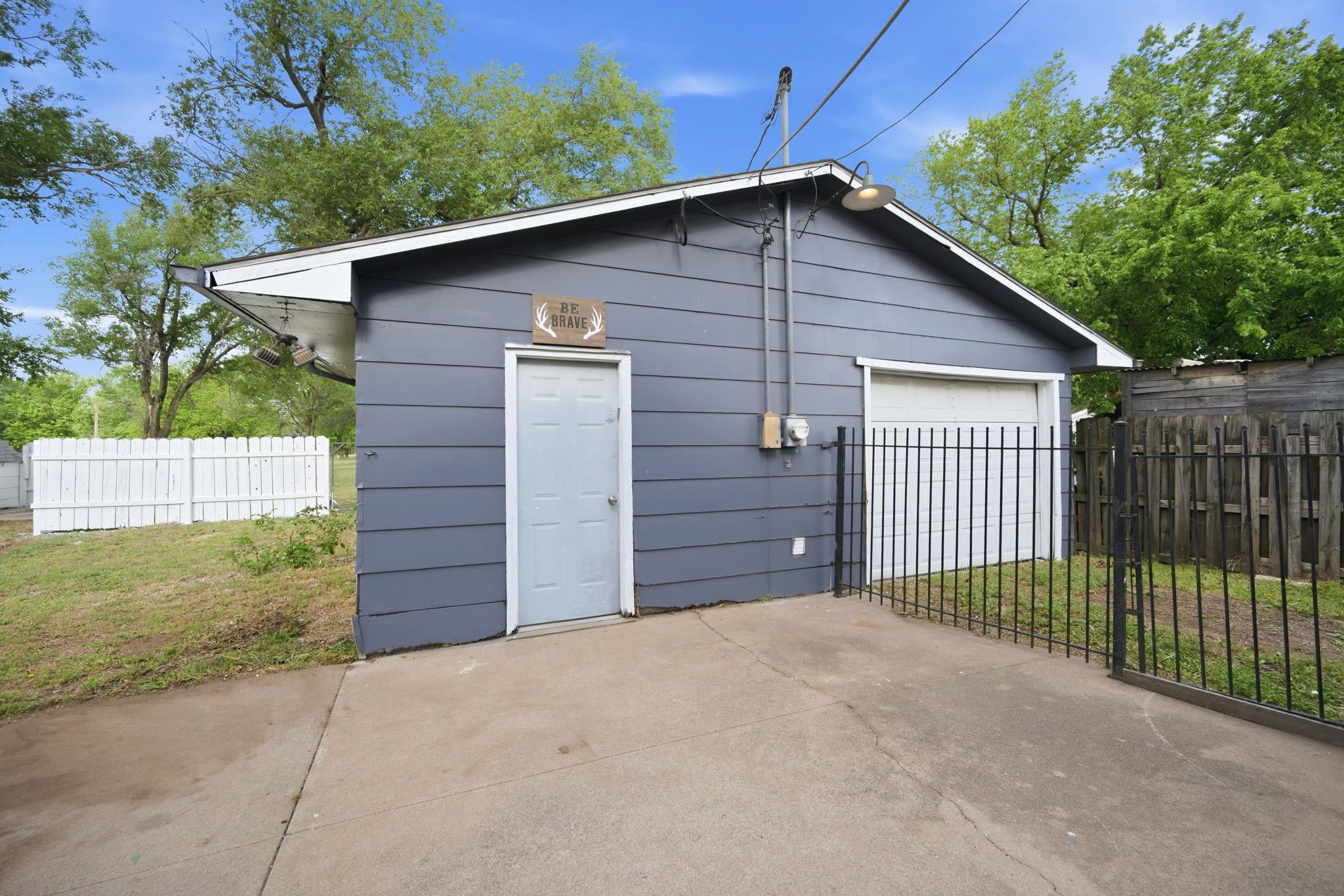 315 S Somerset Street Norwich KS 67118