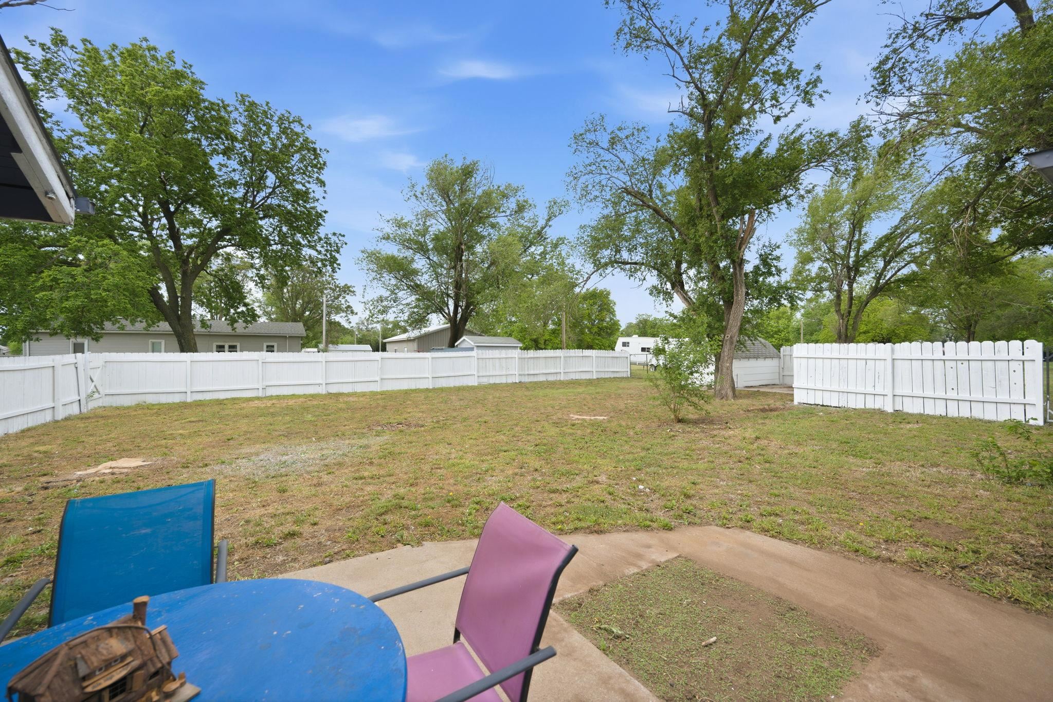 315 S Somerset Street Norwich KS 67118