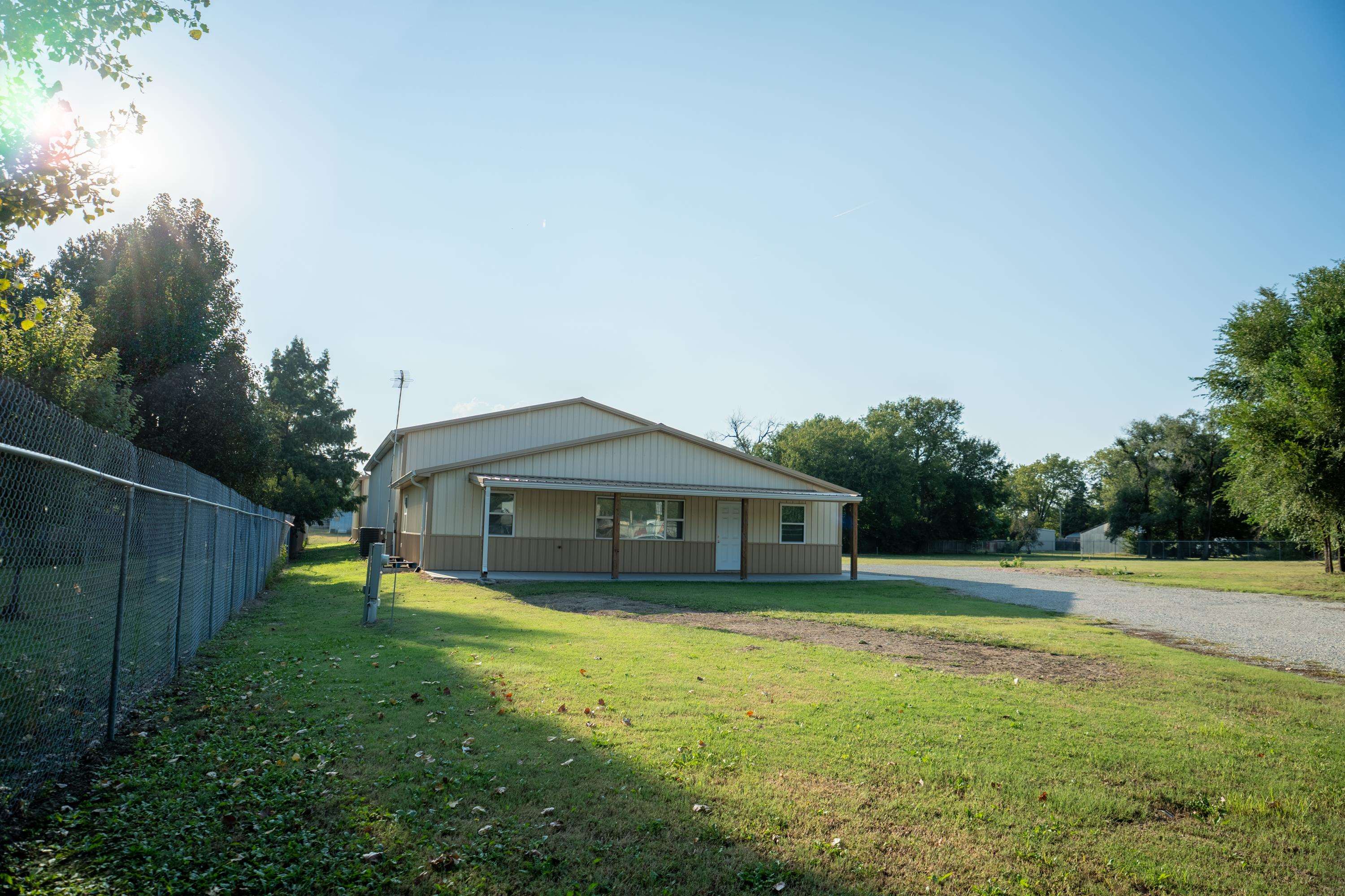 5723 S Broadway Wichita KS 67216