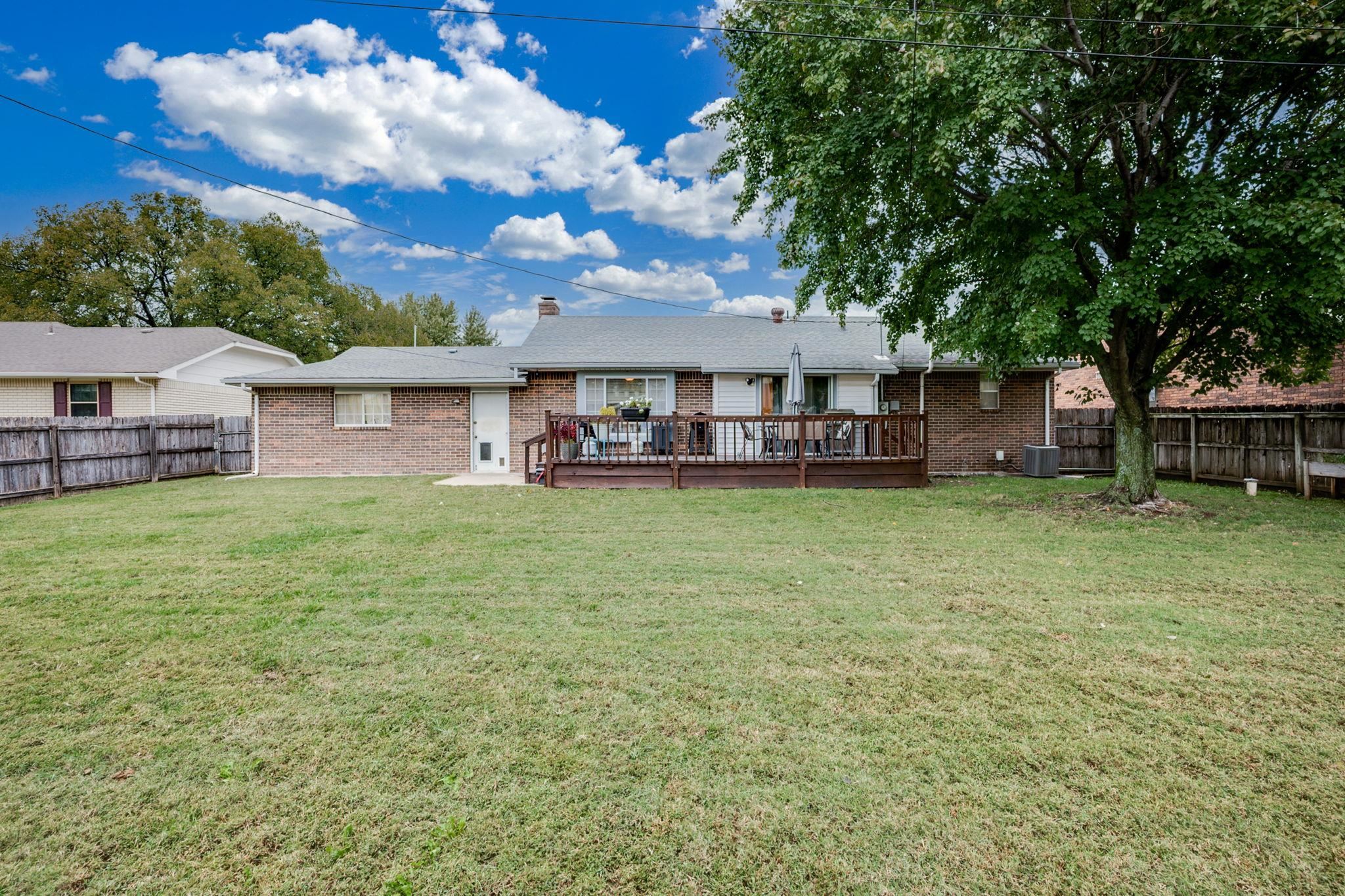 3 Huntington Road Augusta KS 67010