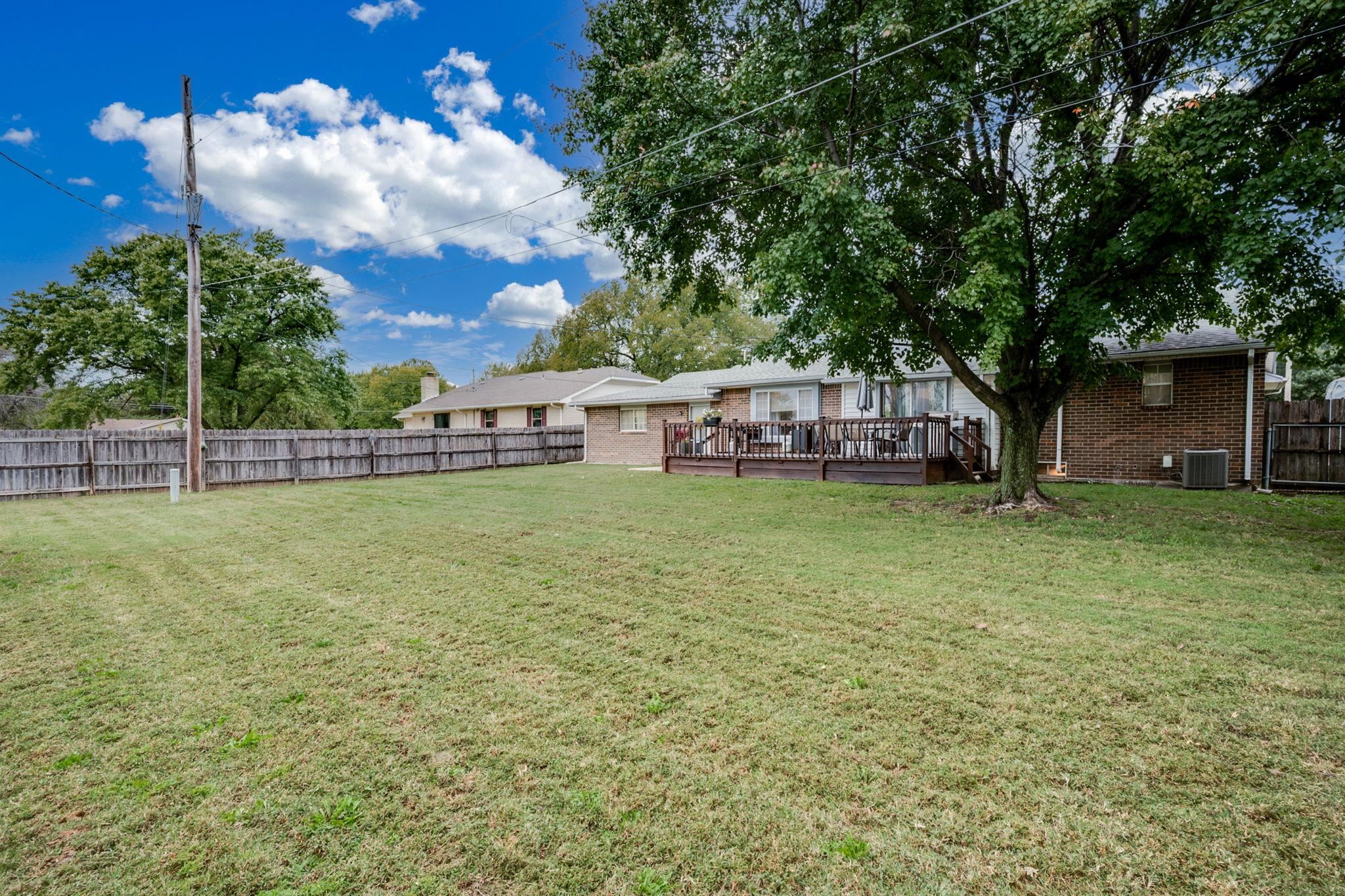 3 Huntington Road Augusta KS 67010