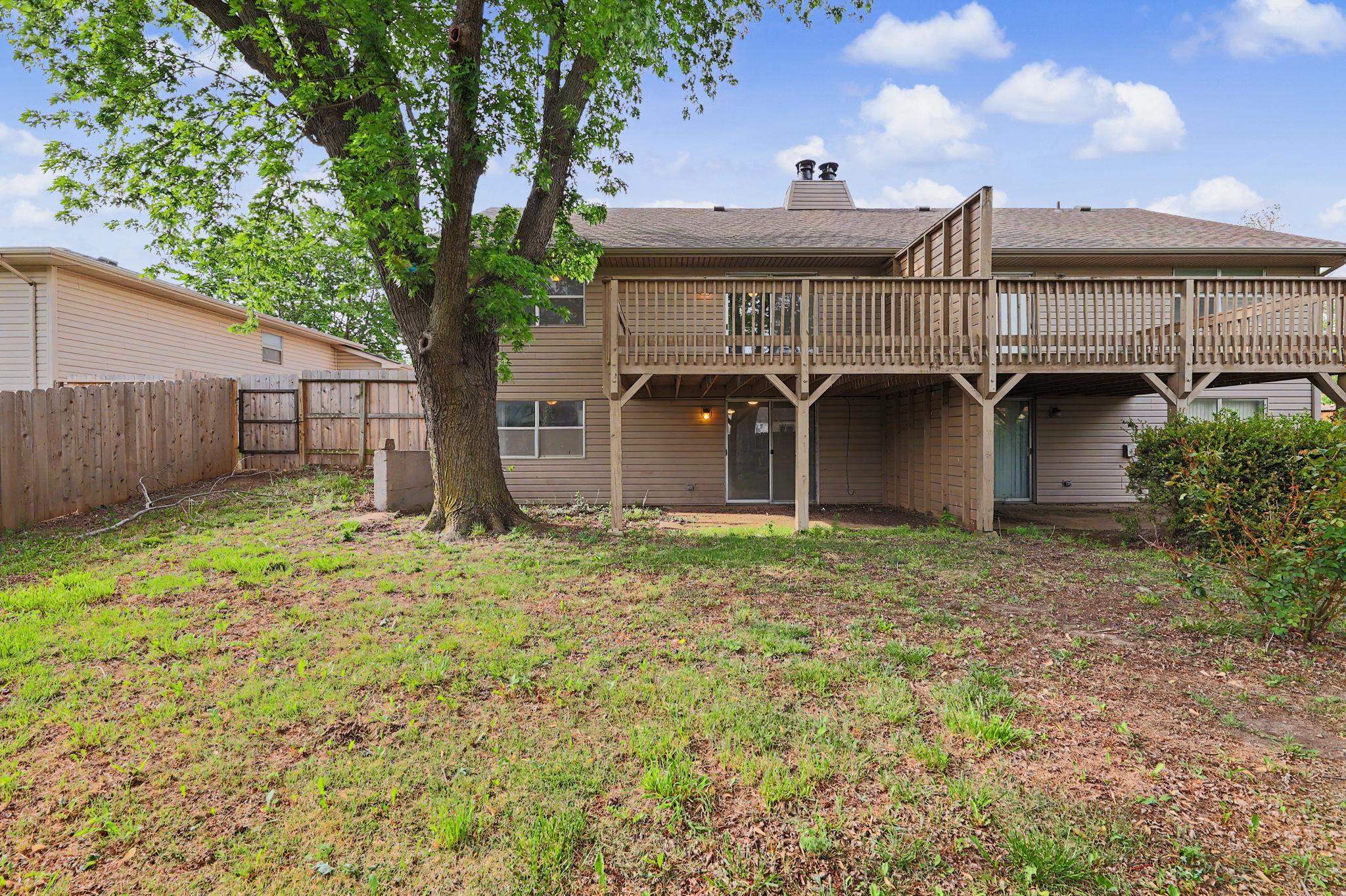 8704 E Lockmoor Wichita KS 67207