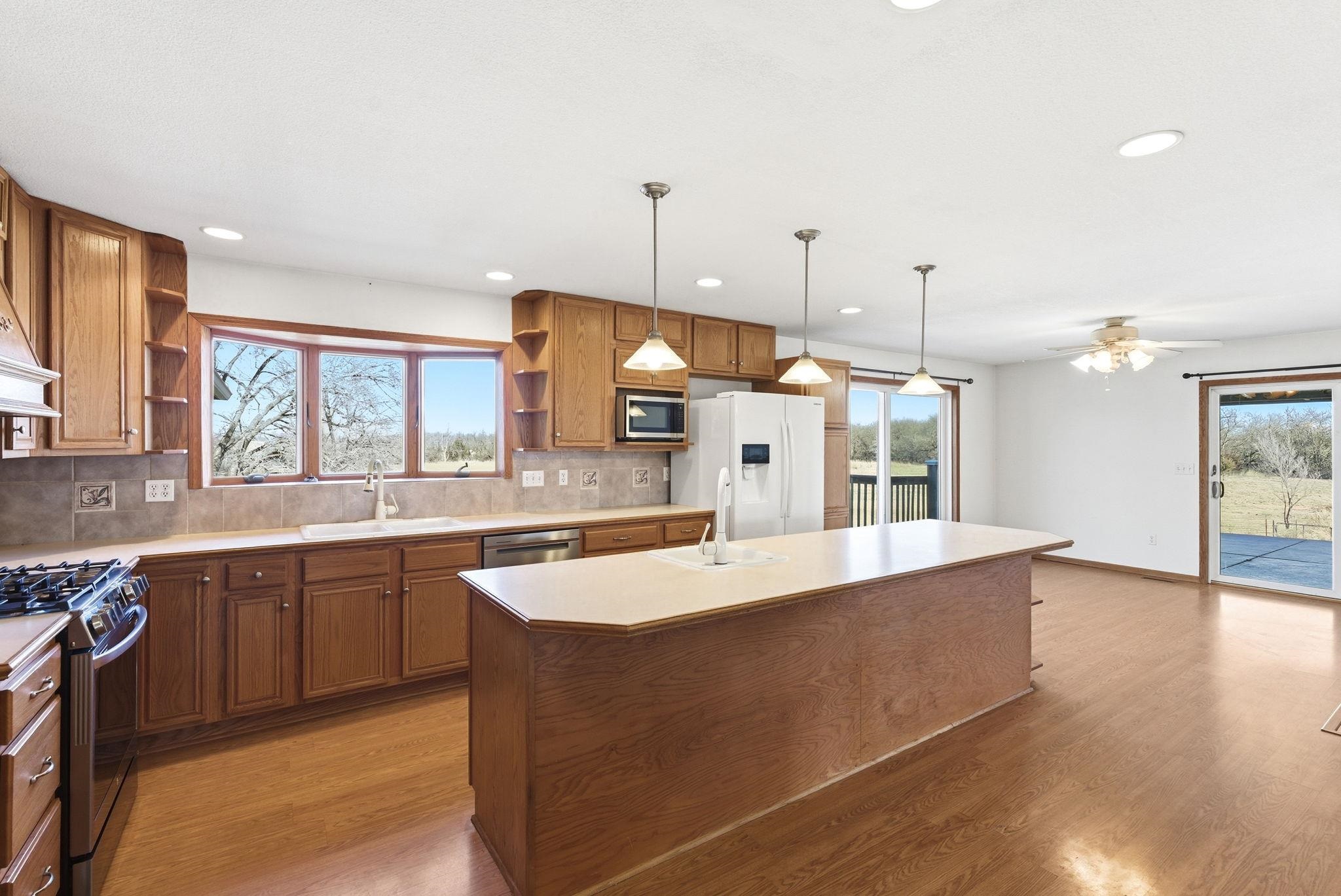 740 E 70th Avenue N Belle Plaine KS 67013