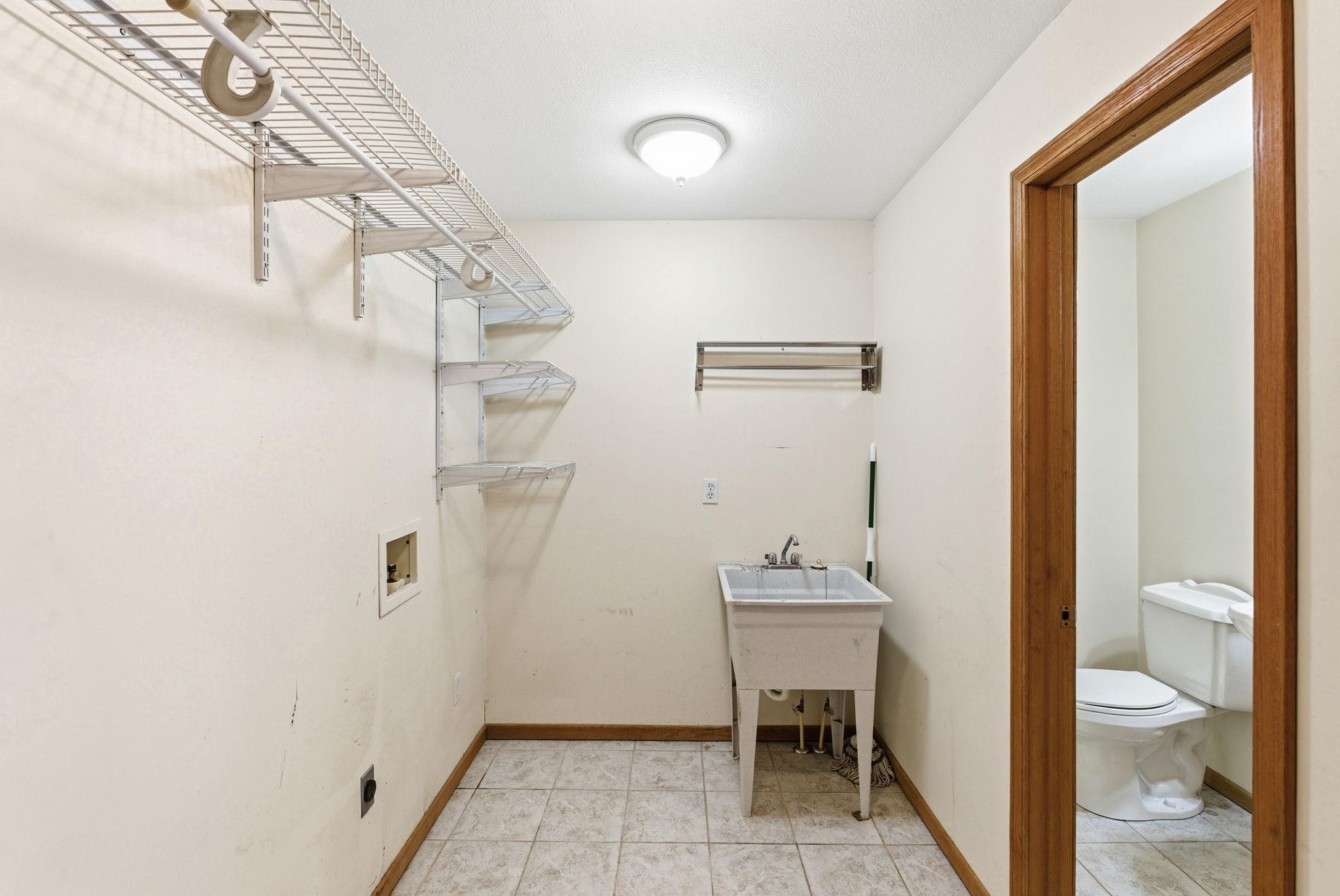 740 E 70th Avenue N Belle Plaine KS 67013