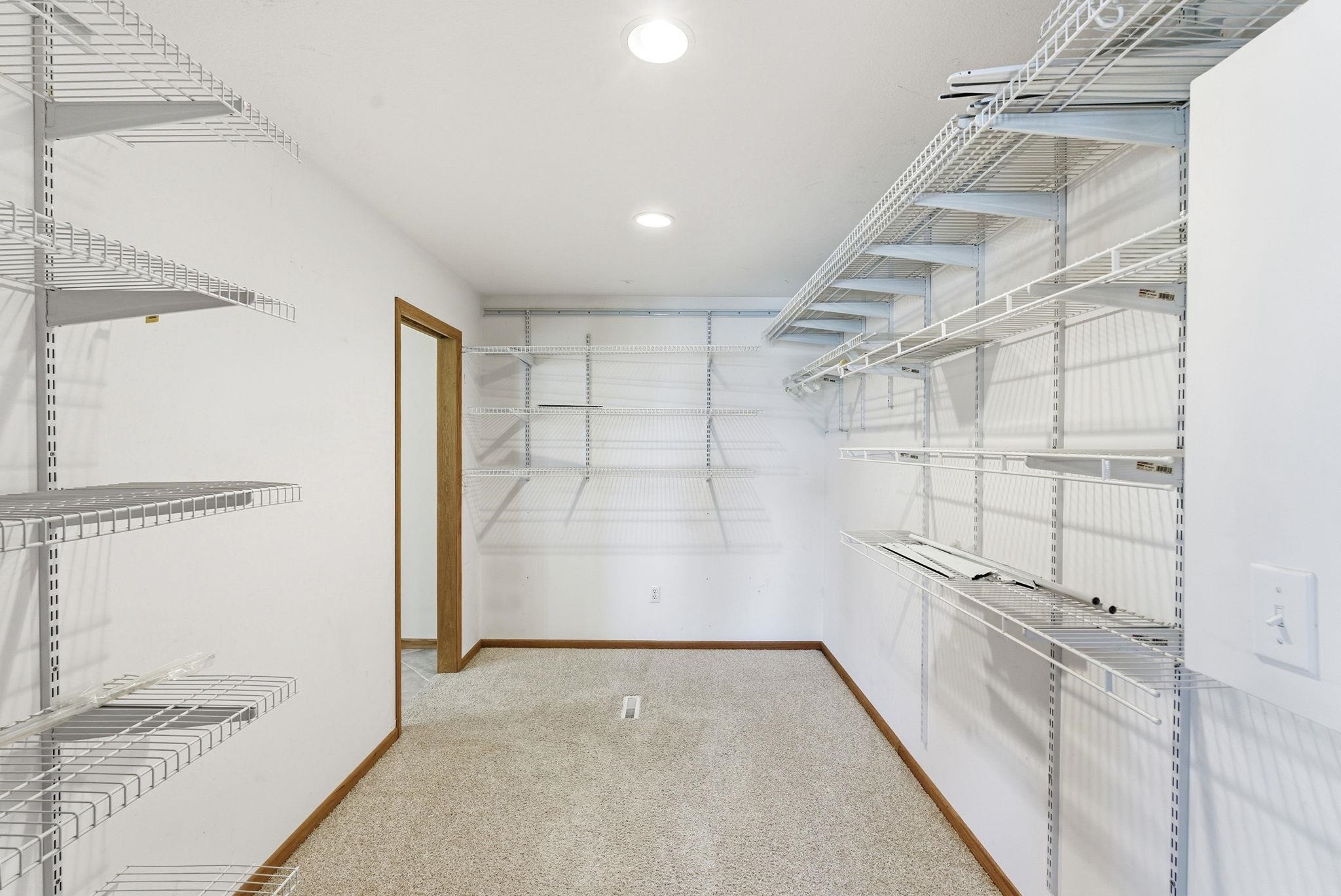 740 E 70th Avenue N Belle Plaine KS 67013