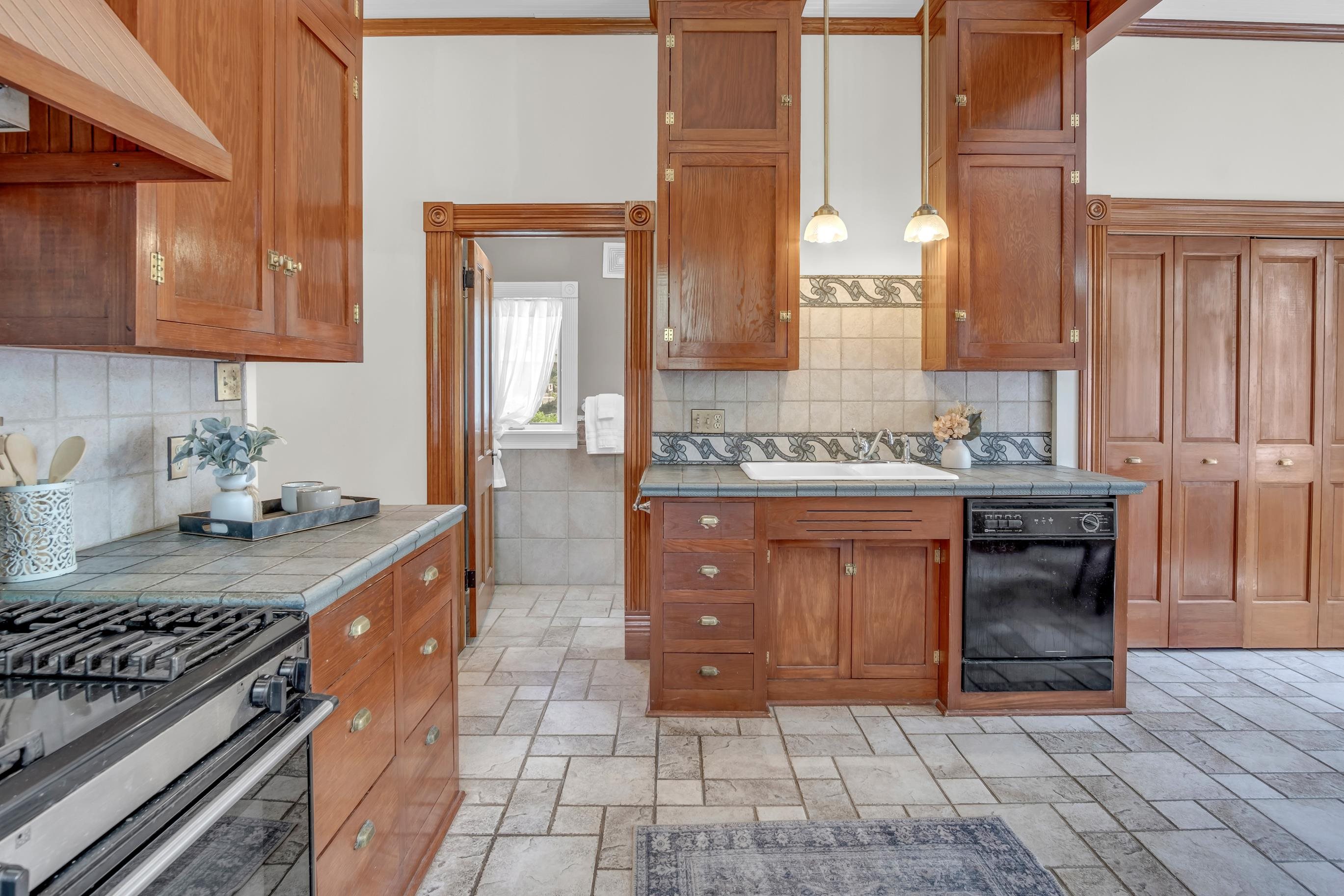309 E 4th Street Newton KS 67114