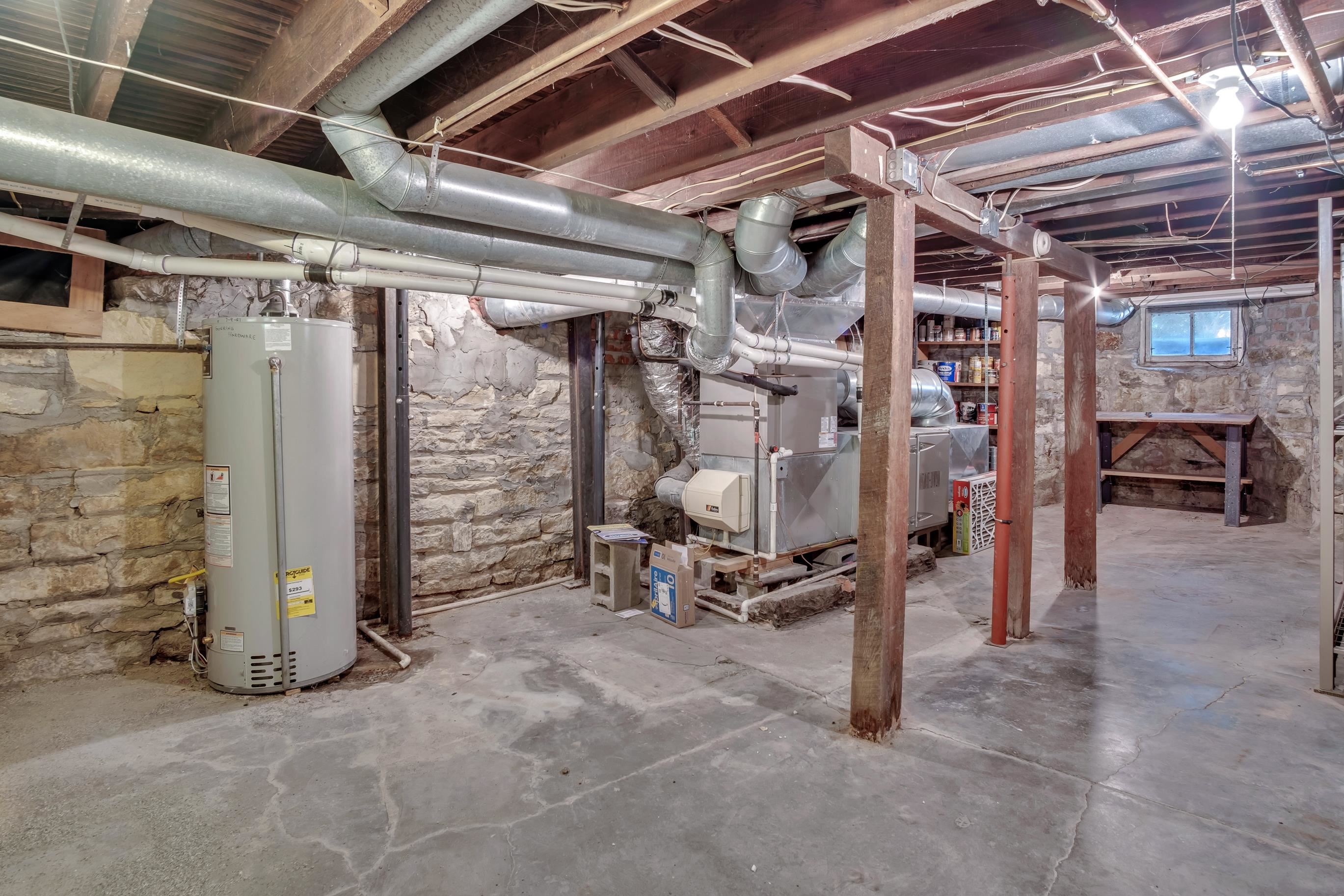 309 E 4th Street Newton KS 67114