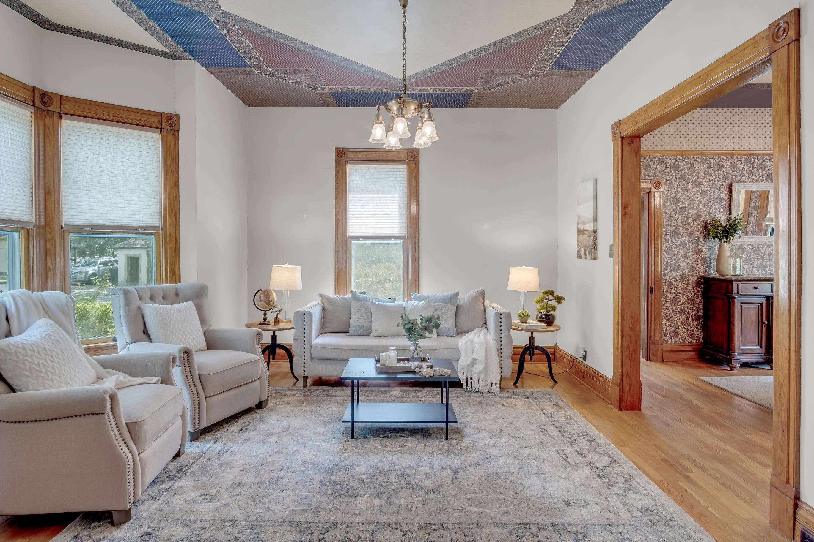309 E 4th Street Newton KS 67114