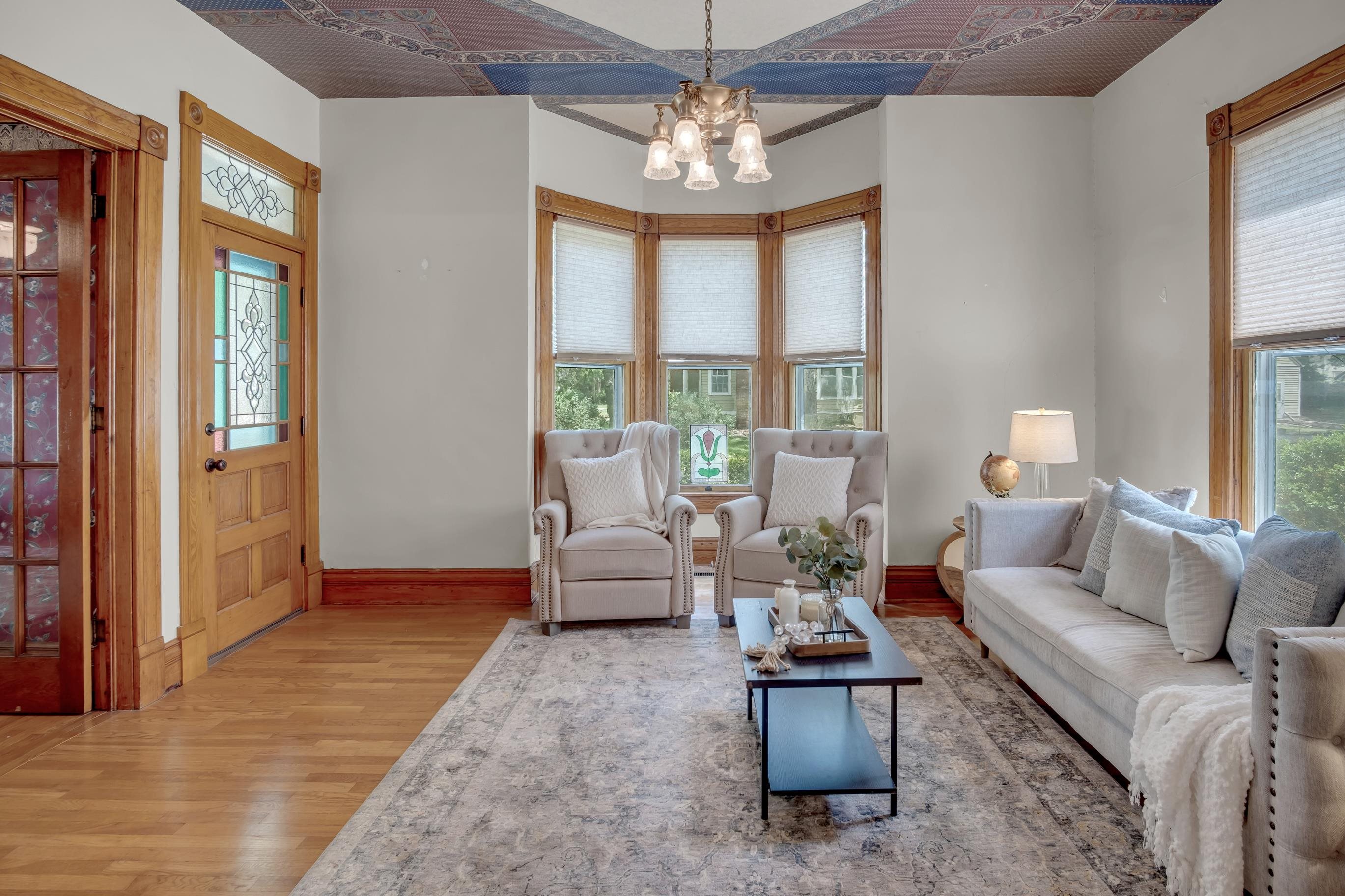 309 E 4th Street Newton KS 67114