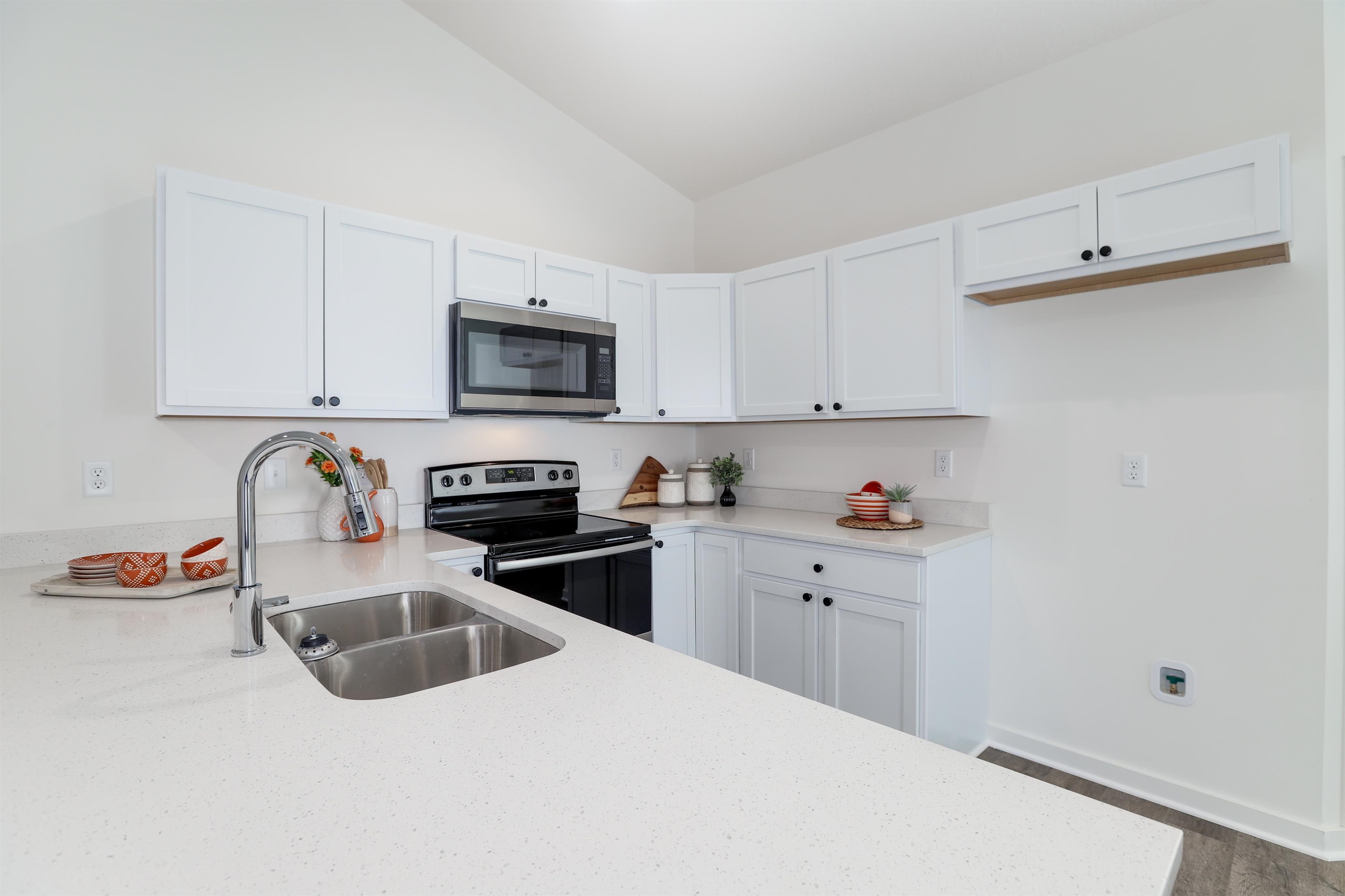 5360 N Pinecrest Street Bel Aire KS 67220