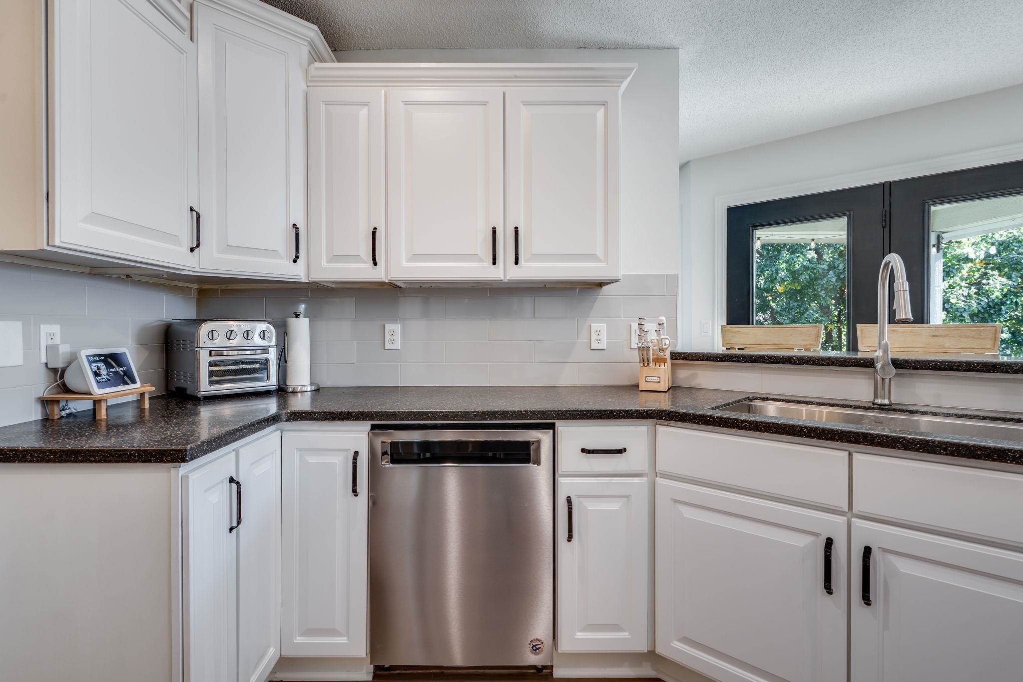 4460 N Rushwood Street Bel Aire KS 67226-1475