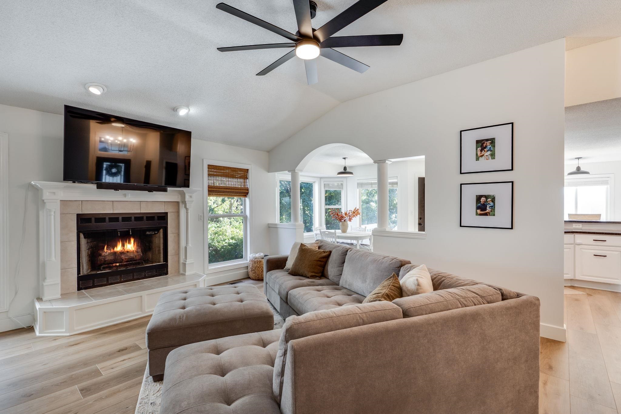 4460 N Rushwood Street Bel Aire KS 67226-1475