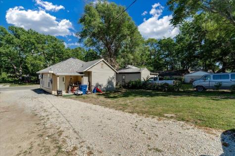 1121 N School Augusta KS 67010