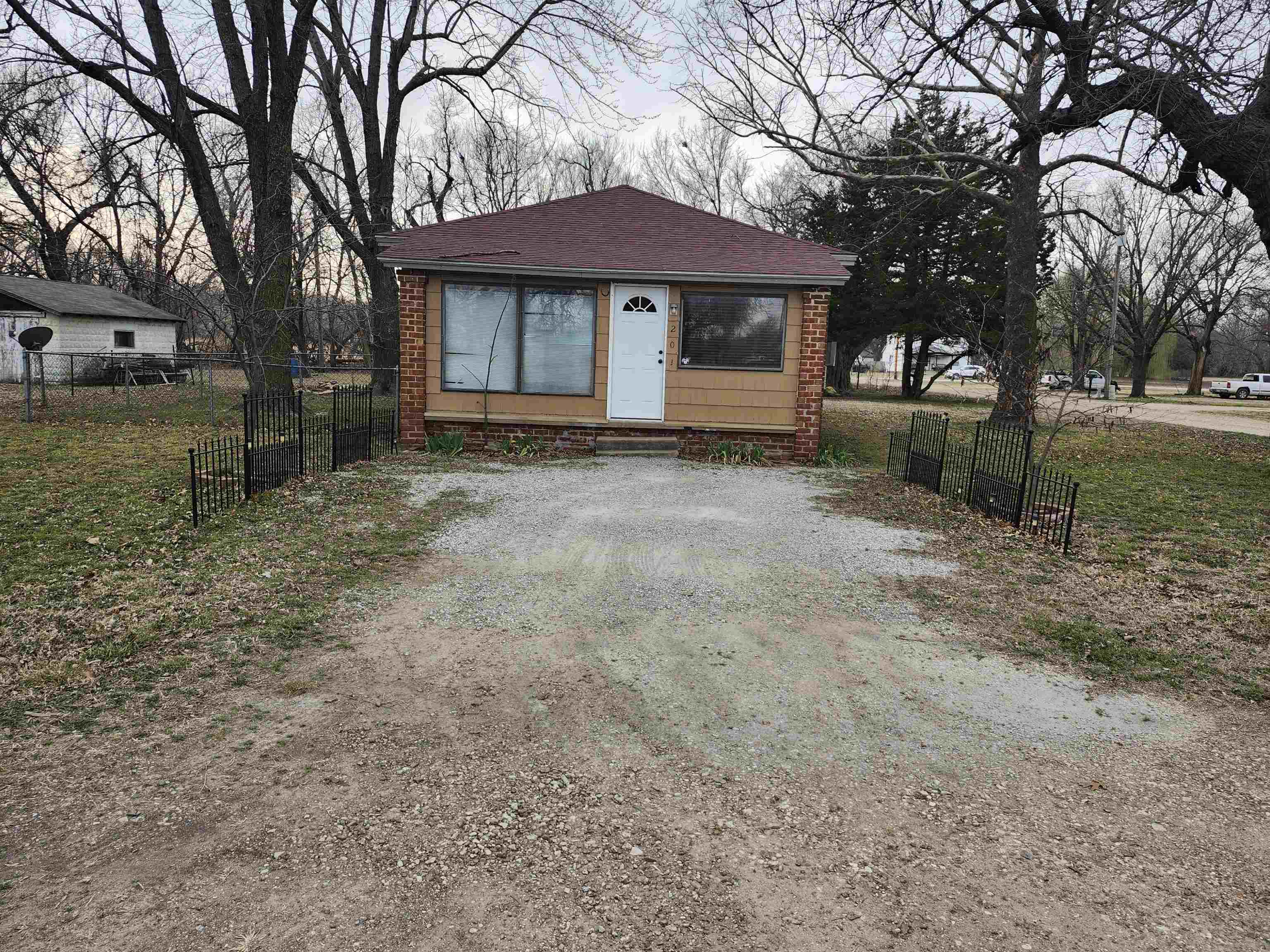 201 S 10th Street Arkansas City KS 67005