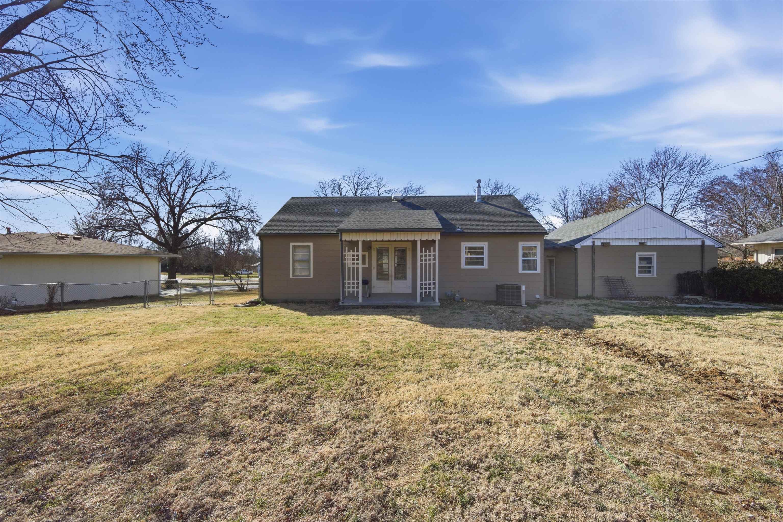 1606 Highland Drive Augusta KS 67010