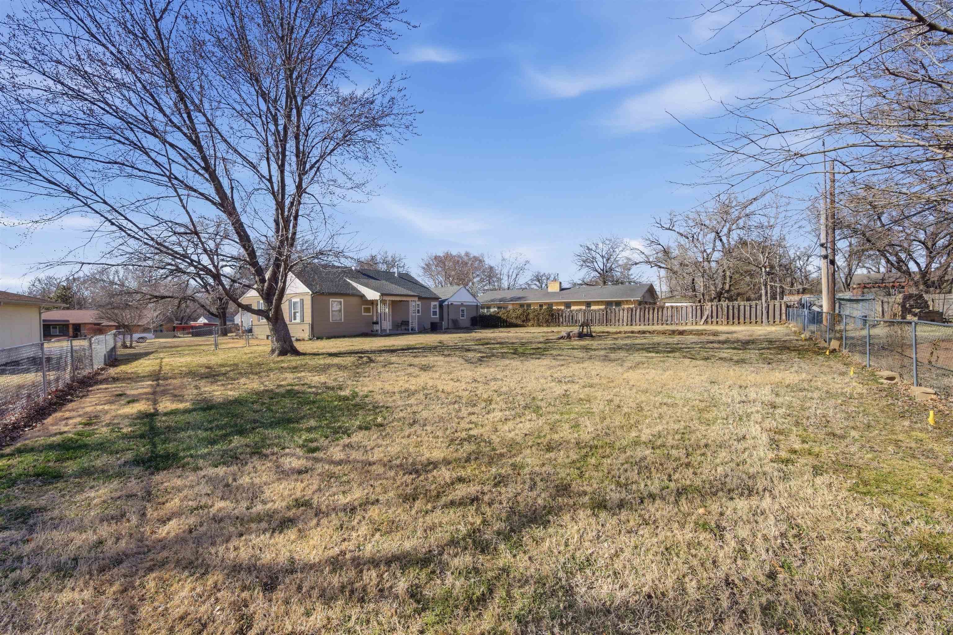 1606 Highland Drive Augusta KS 67010