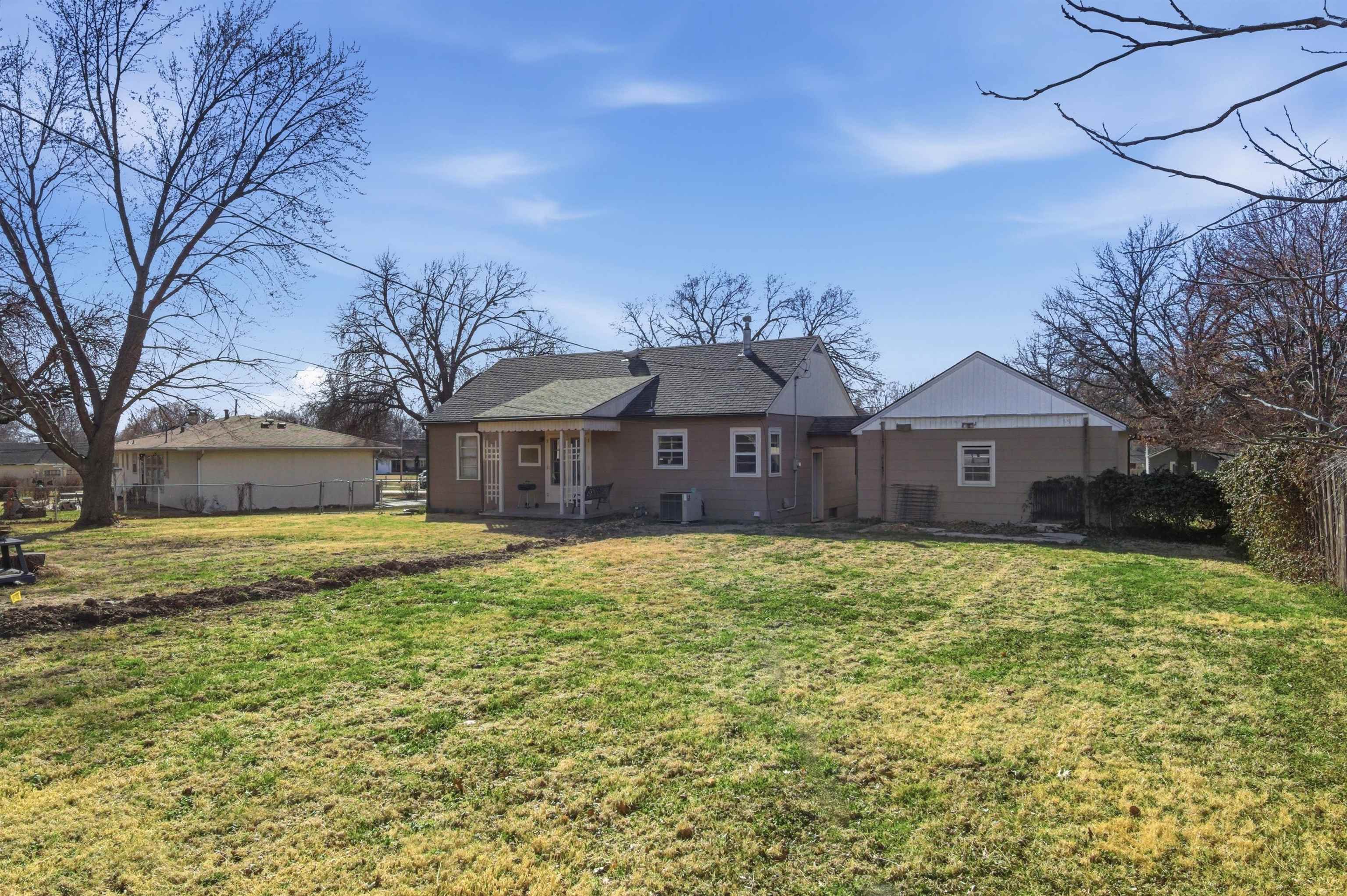 1606 Highland Drive Augusta KS 67010