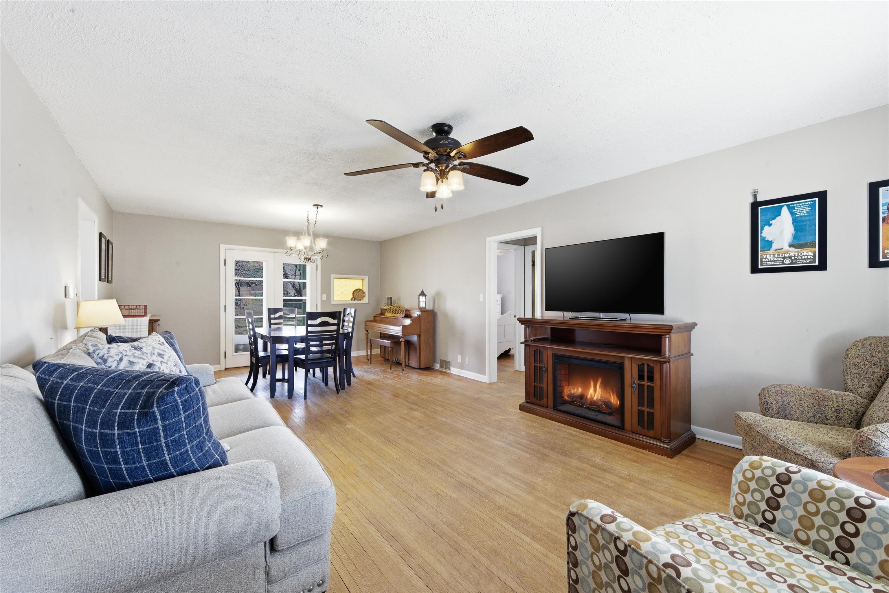 1606 Highland Drive Augusta KS 67010