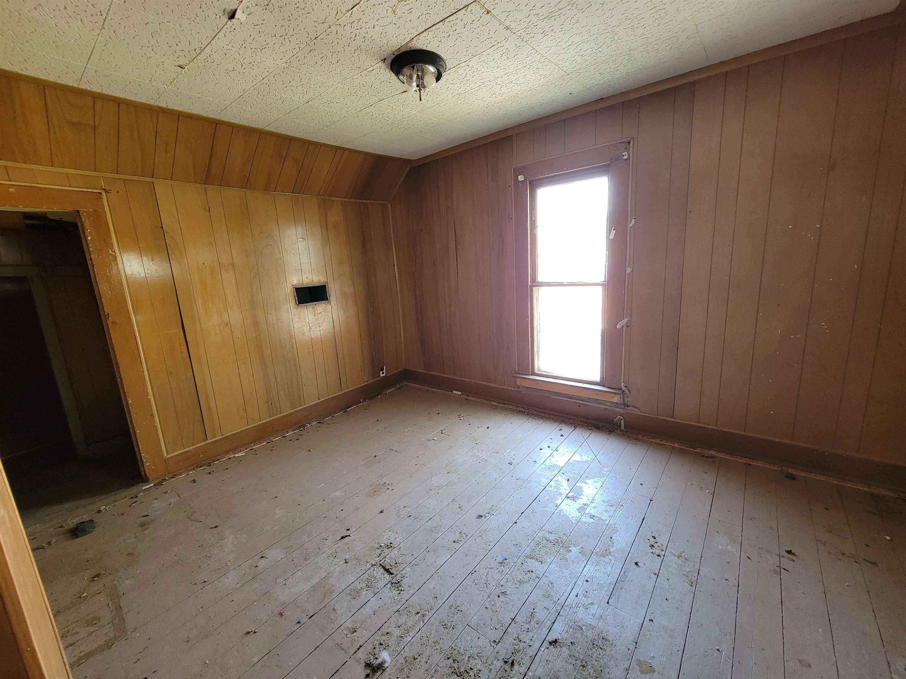 612 N C Street Wellington KS 67152